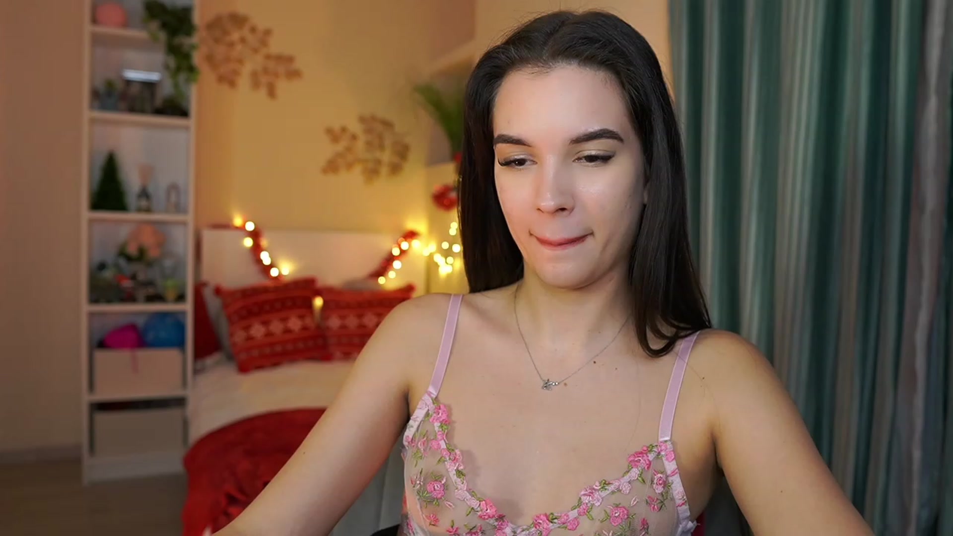 Gallery image thumbnail from Kylie_Quinn's myfreecams stream on, 01/01/2024, 21:32 image 19 of 20