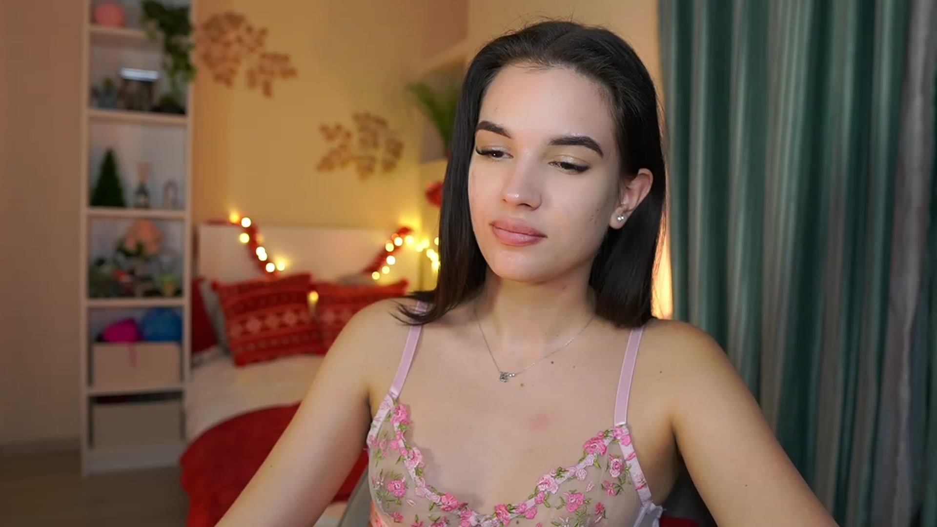 Gallery image thumbnail from Kylie_Quinn's myfreecams stream on, 01/01/2024, 22:56 image 19 of 20