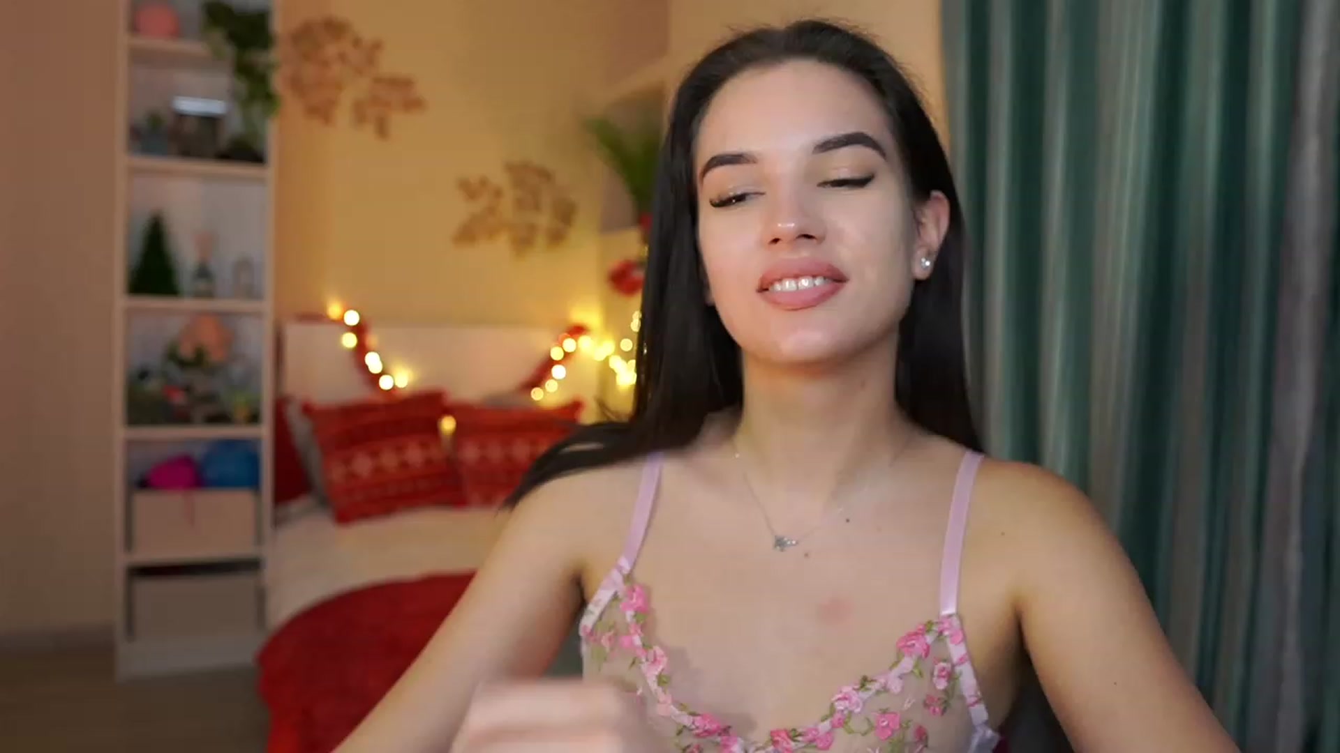 Gallery image thumbnail from Kylie_Quinn's myfreecams stream on, 01/01/2024, 22:56 image 16 of 20