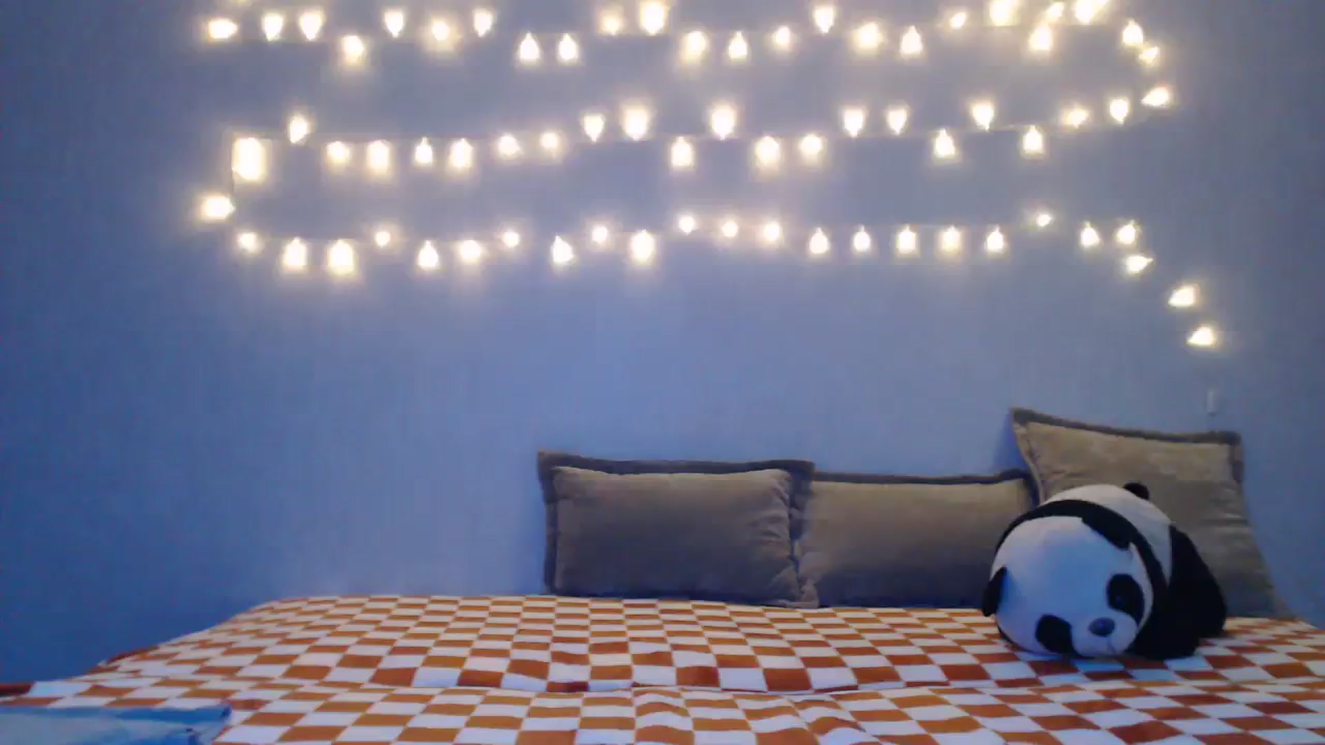 Gallery image thumbnail from Kylie_X's myfreecams stream on, 03/03/2024, 12:17 image 15 of 20