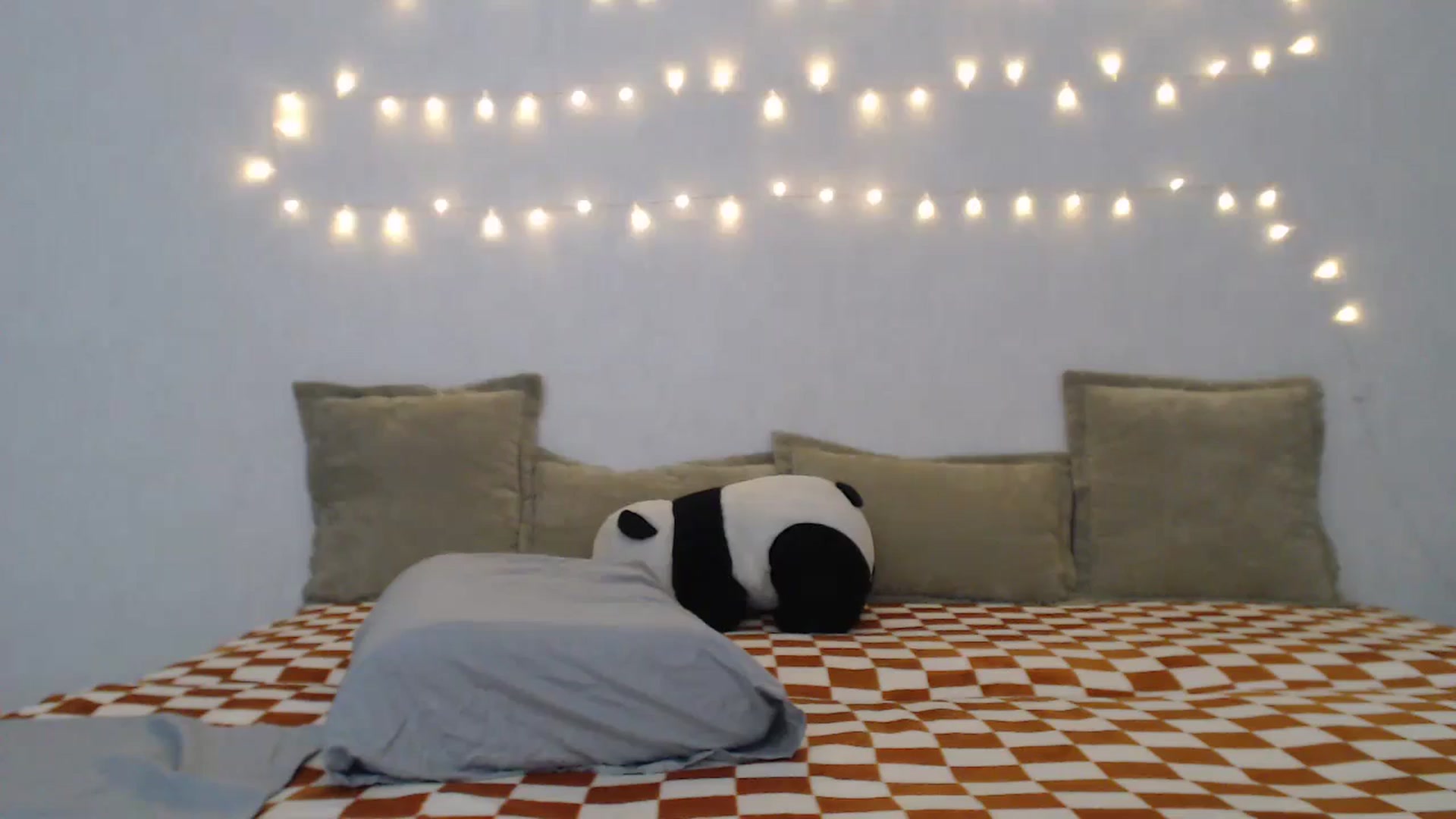 Gallery image thumbnail from Kylie_X's myfreecams stream on, 03/06/2024, 09:41 image 8 of 20
