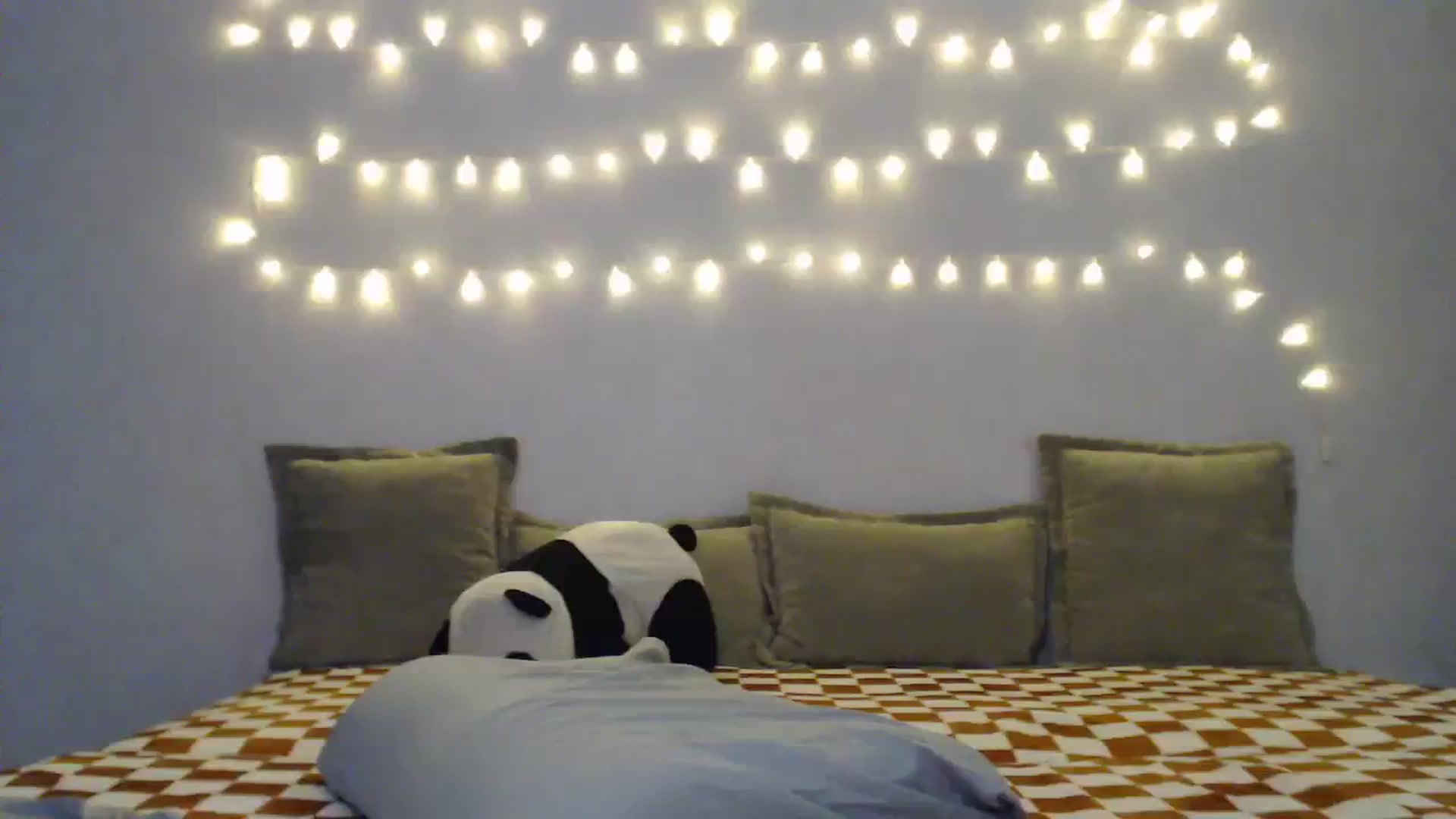 Gallery image thumbnail from Kylie_X's myfreecams stream on, 03/06/2024, 14:17 image 20 of 20