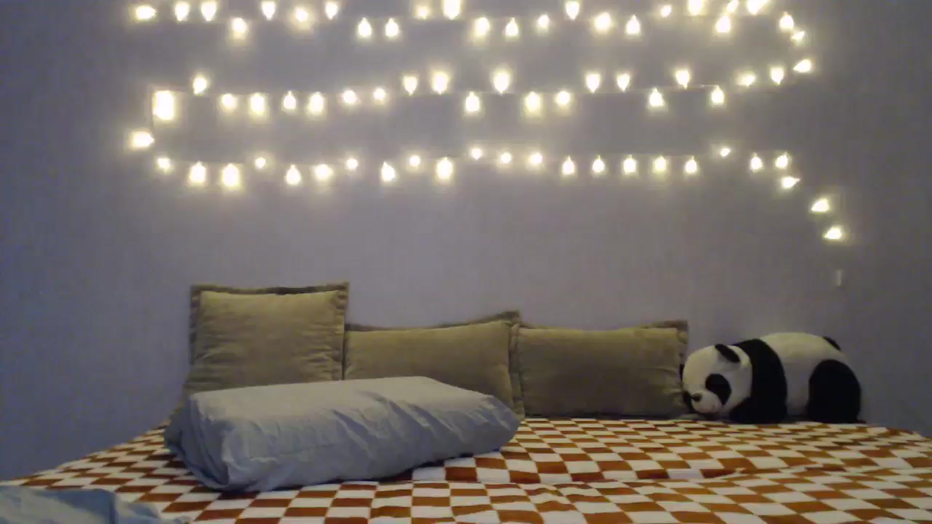 Gallery image thumbnail from Kylie_X's myfreecams stream on, 03/07/2024, 14:10 image 20 of 20