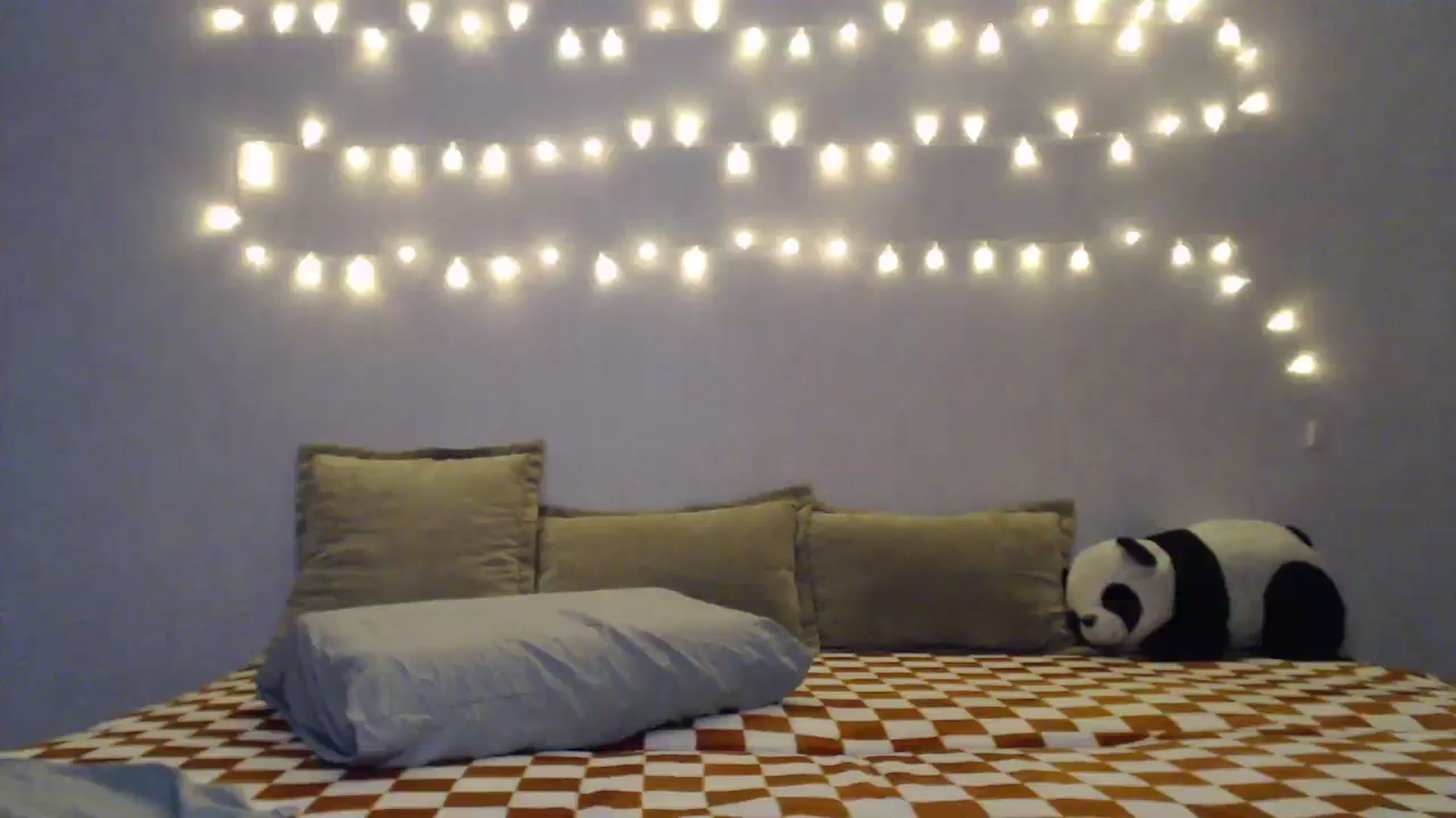 Gallery image thumbnail from Kylie_X's myfreecams stream on, 03/07/2024, 14:10 image 19 of 20