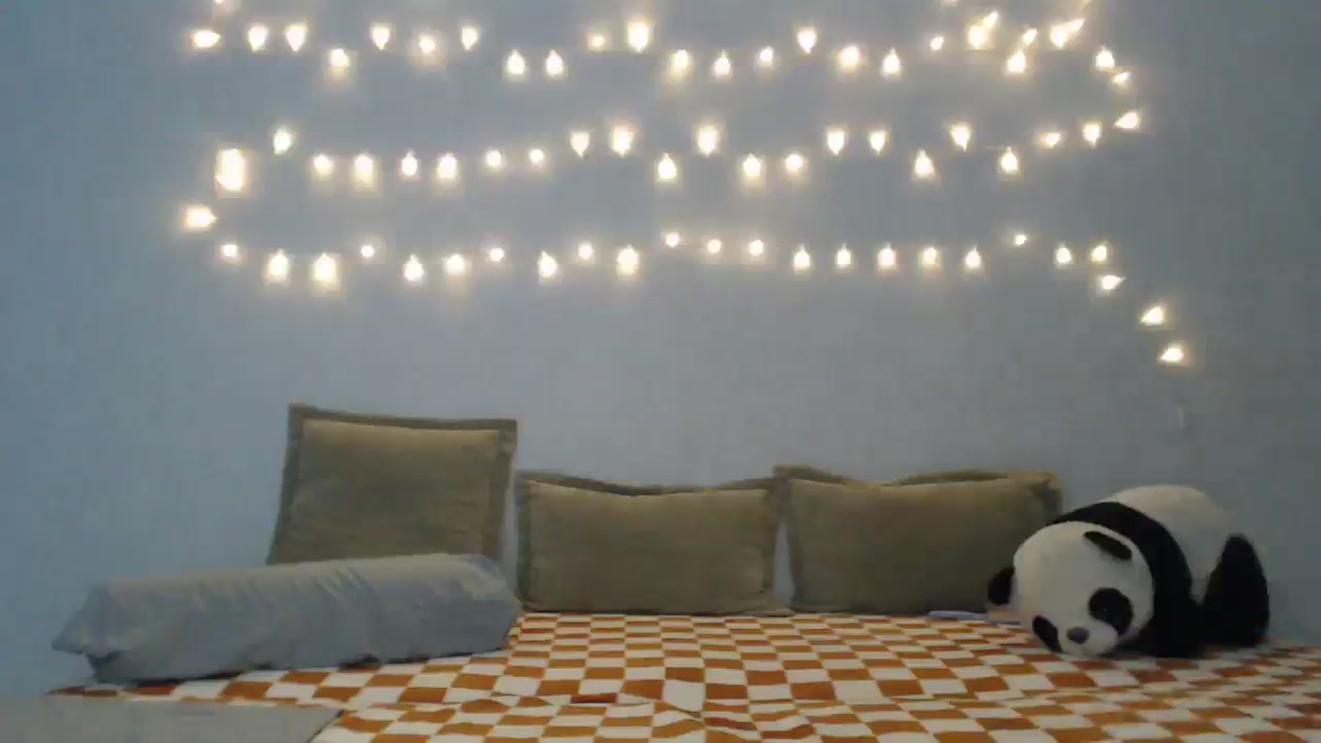 Gallery image thumbnail from Kylie_X's myfreecams stream on, 03/09/2024, 13:03 image 15 of 20