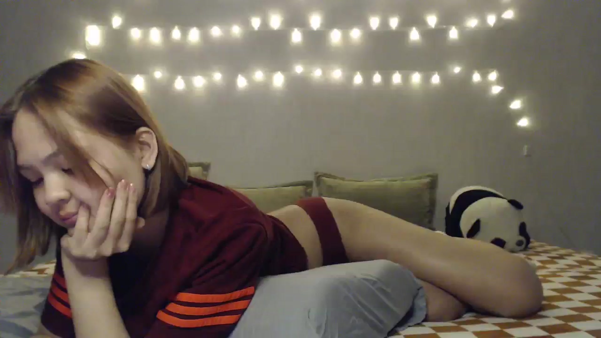 Gallery image thumbnail from Kylie_X's myfreecams stream on, 03/12/2024, 17:15 image 7 of 20