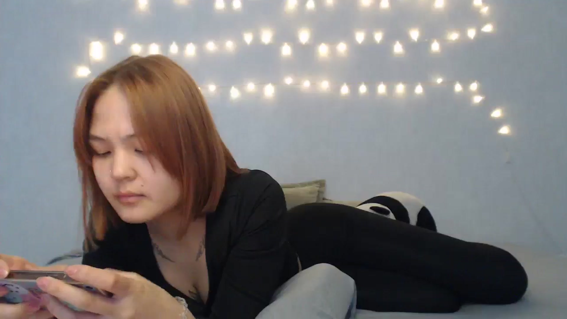 Gallery image thumbnail from Kylie_X's myfreecams stream on, 03/13/2024, 08:13 image 12 of 20