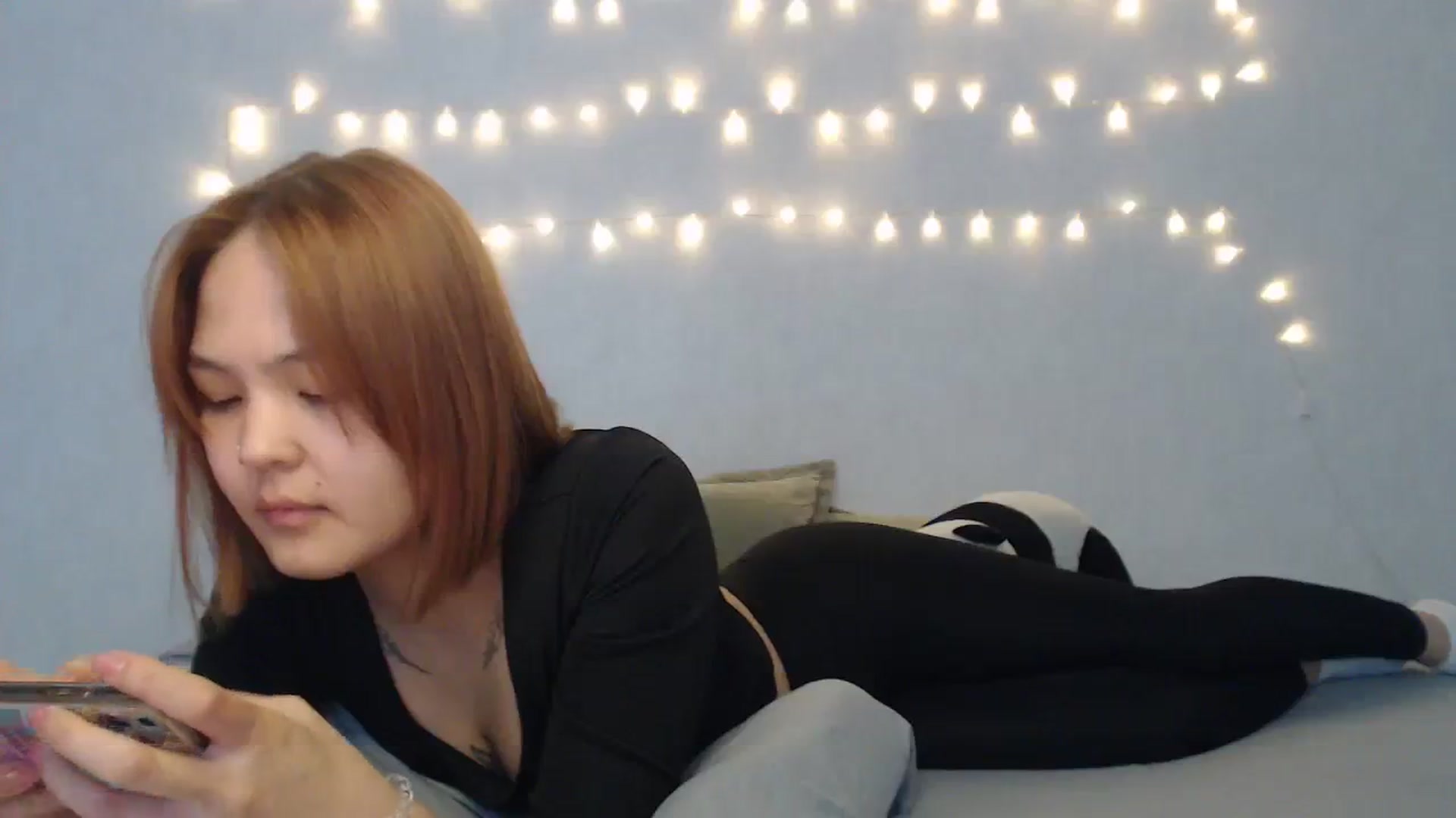 Gallery image thumbnail from Kylie_X's myfreecams stream on, 03/13/2024, 08:13 image 9 of 20