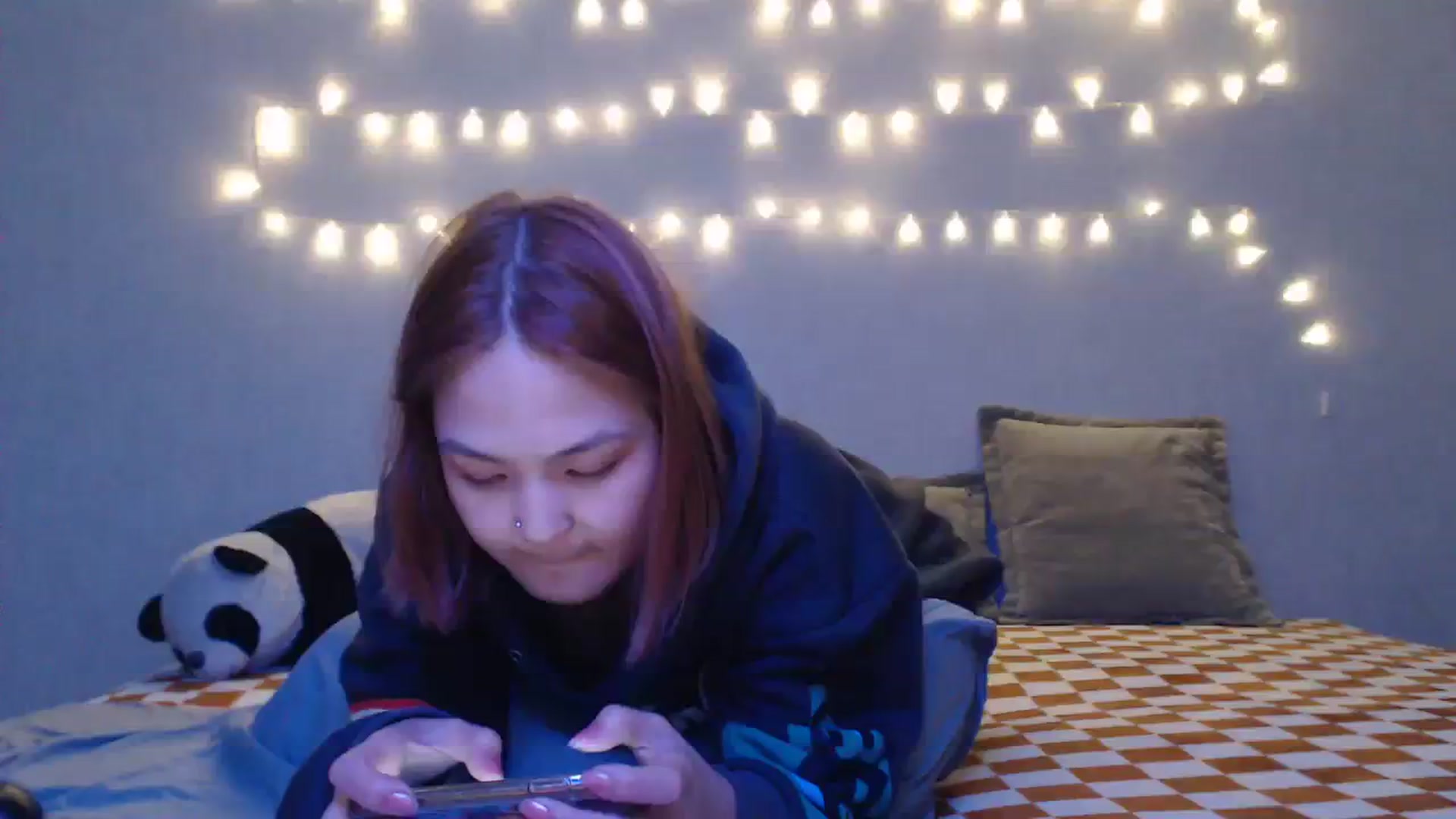 Gallery image thumbnail from Kylie_X's myfreecams stream on, 03/13/2024, 14:45 image 1 of 20