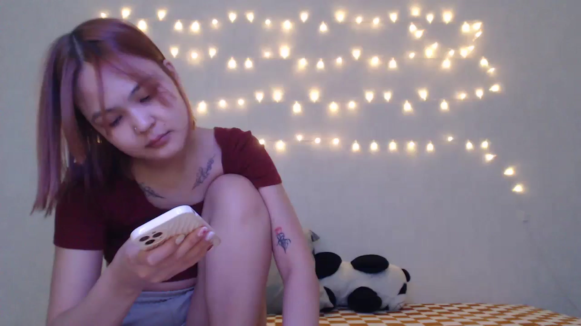 Gallery image thumbnail from Kylie_X's myfreecams stream on, 03/18/2024, 14:26 image 1 of 20