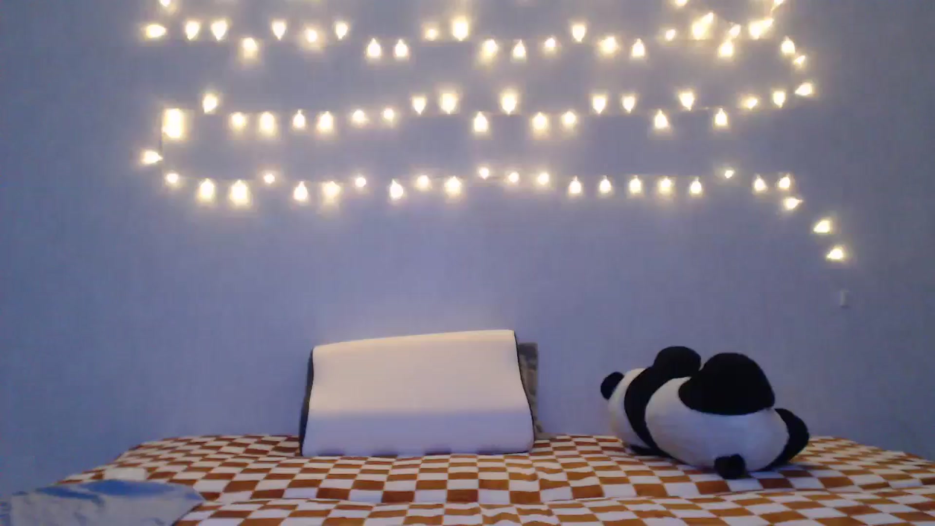 Gallery image thumbnail from Kylie_X's myfreecams stream on, 03/19/2024, 15:00 image 17 of 20