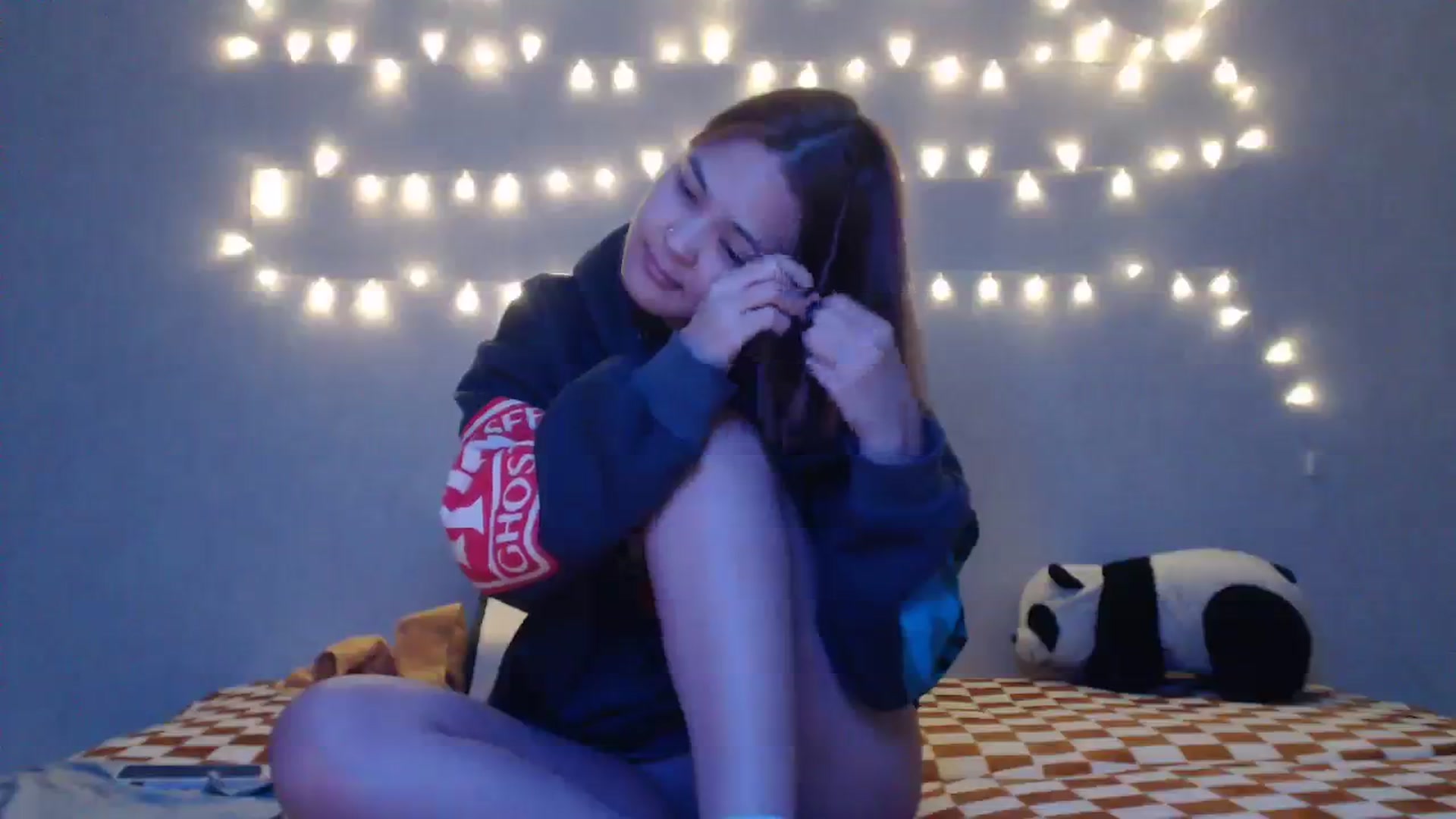 Gallery image thumbnail from Kylie_X's myfreecams stream on, 03/19/2024, 15:39 image 12 of 20