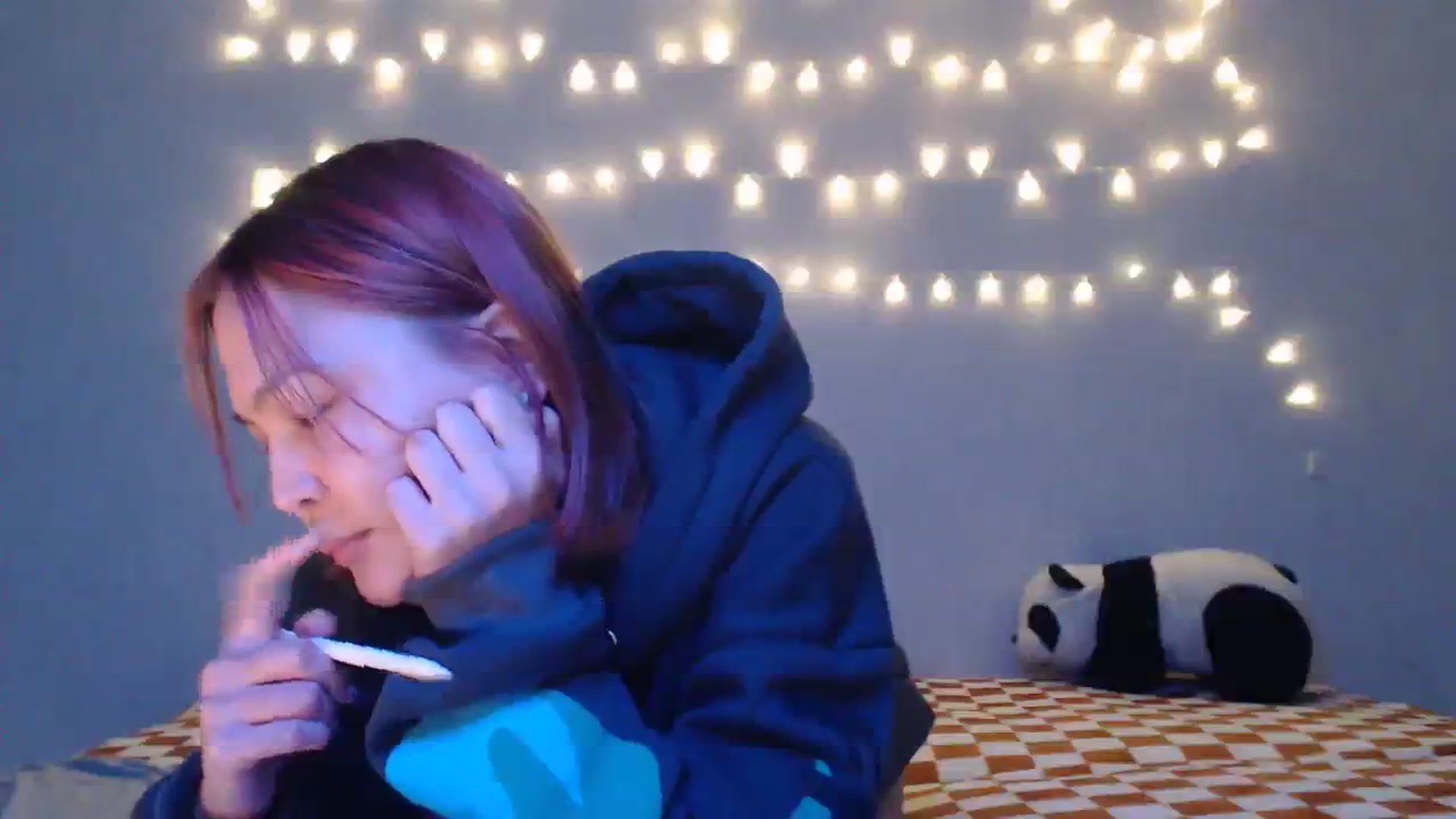 Gallery image thumbnail from Kylie_X's myfreecams stream on, 03/19/2024, 15:39 image 7 of 20