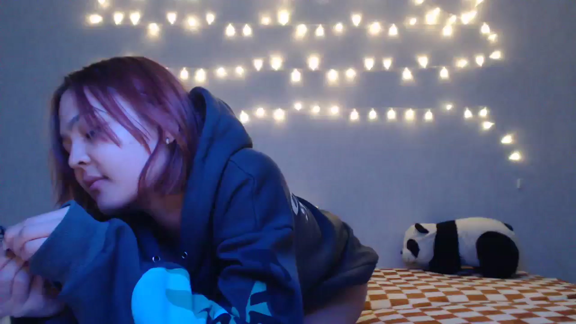 Gallery image thumbnail from Kylie_X's myfreecams stream on, 03/19/2024, 15:39 image 9 of 20