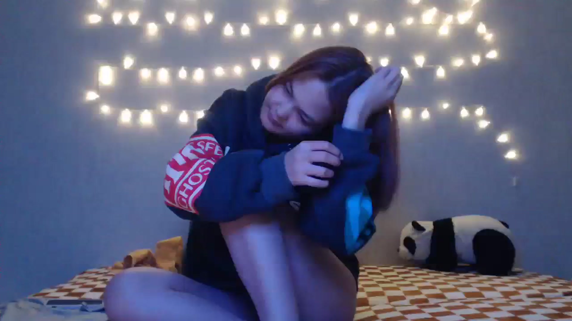 Gallery image thumbnail from Kylie_X's myfreecams stream on, 03/19/2024, 15:39 image 11 of 20