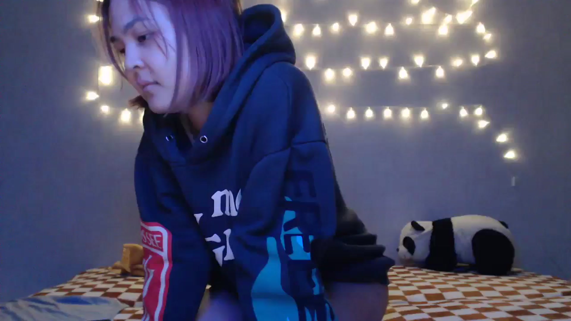 Gallery image thumbnail from Kylie_X's myfreecams stream on, 03/19/2024, 15:39 image 18 of 20