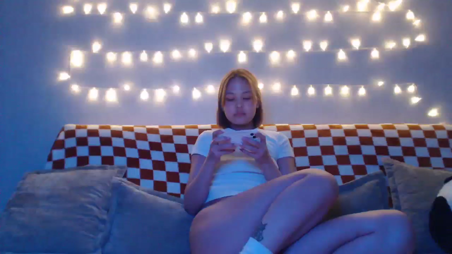 Gallery image thumbnail from Kylie_X's myfreecams stream on, 03/20/2024, 15:13 image 5 of 20