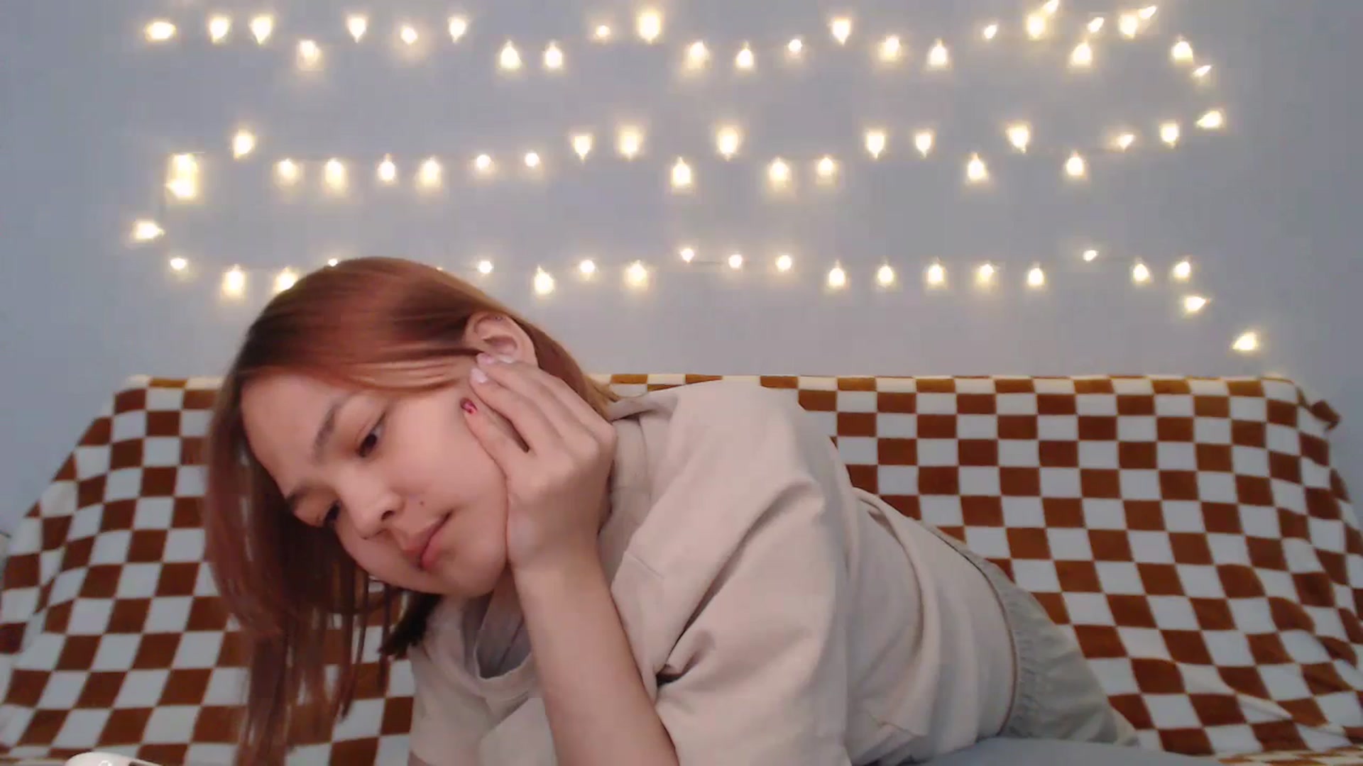 Gallery image thumbnail from Kylie_X's myfreecams stream on, 03/21/2024, 13:14 image 17 of 20