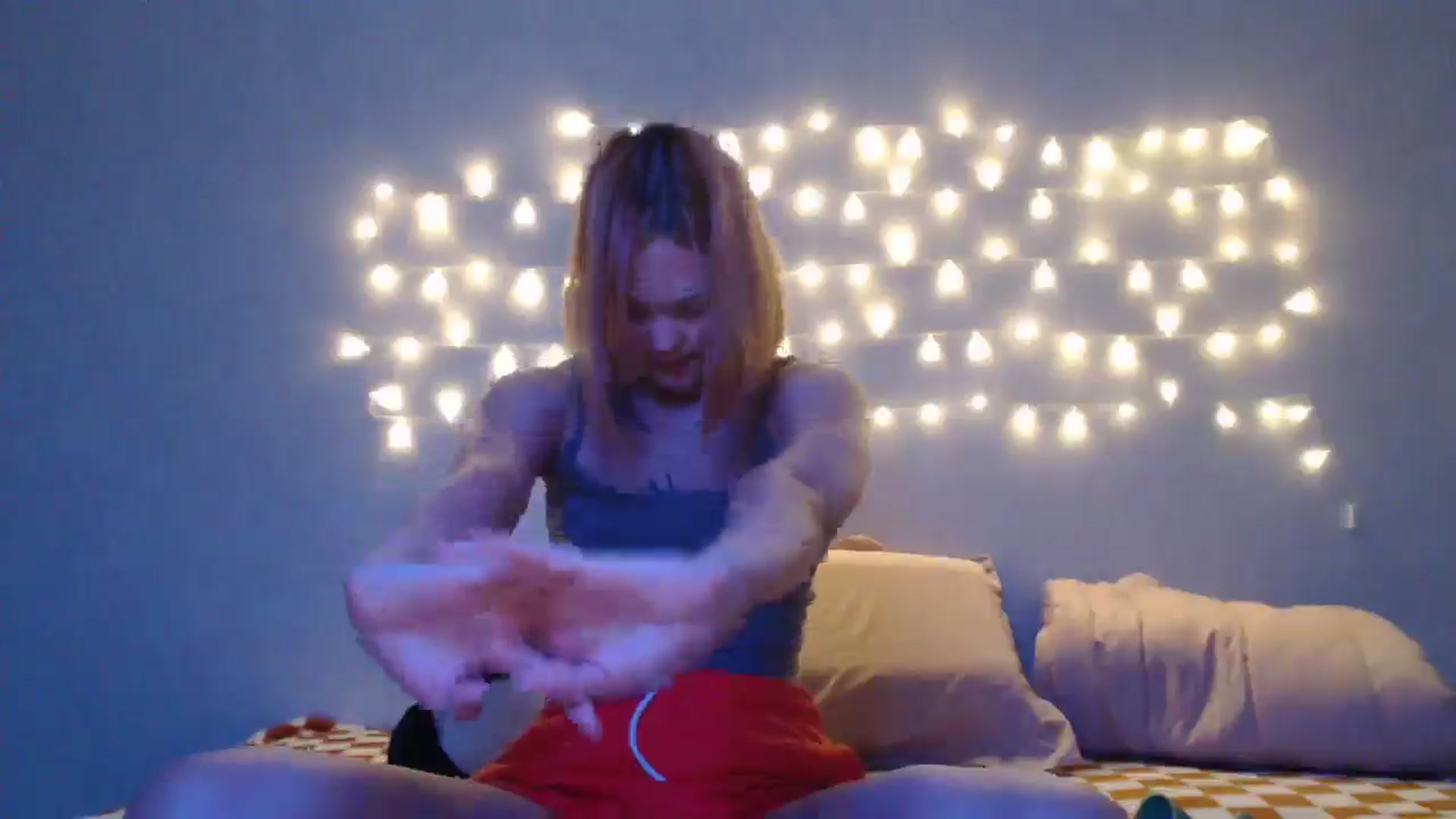 Gallery image thumbnail from Kylie_X's myfreecams stream on, 06/30/2024, 17:07 image 16 of 20