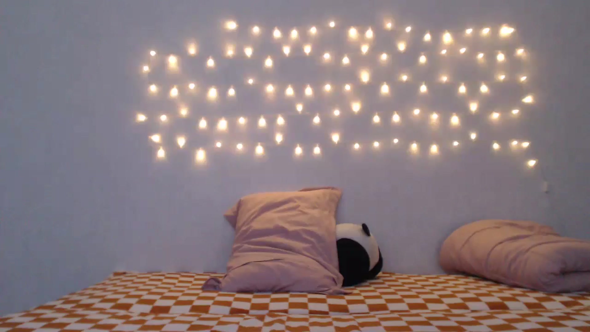 Gallery image thumbnail from Kylie_X's myfreecams stream on, 07/01/2024, 13:13 image 12 of 20