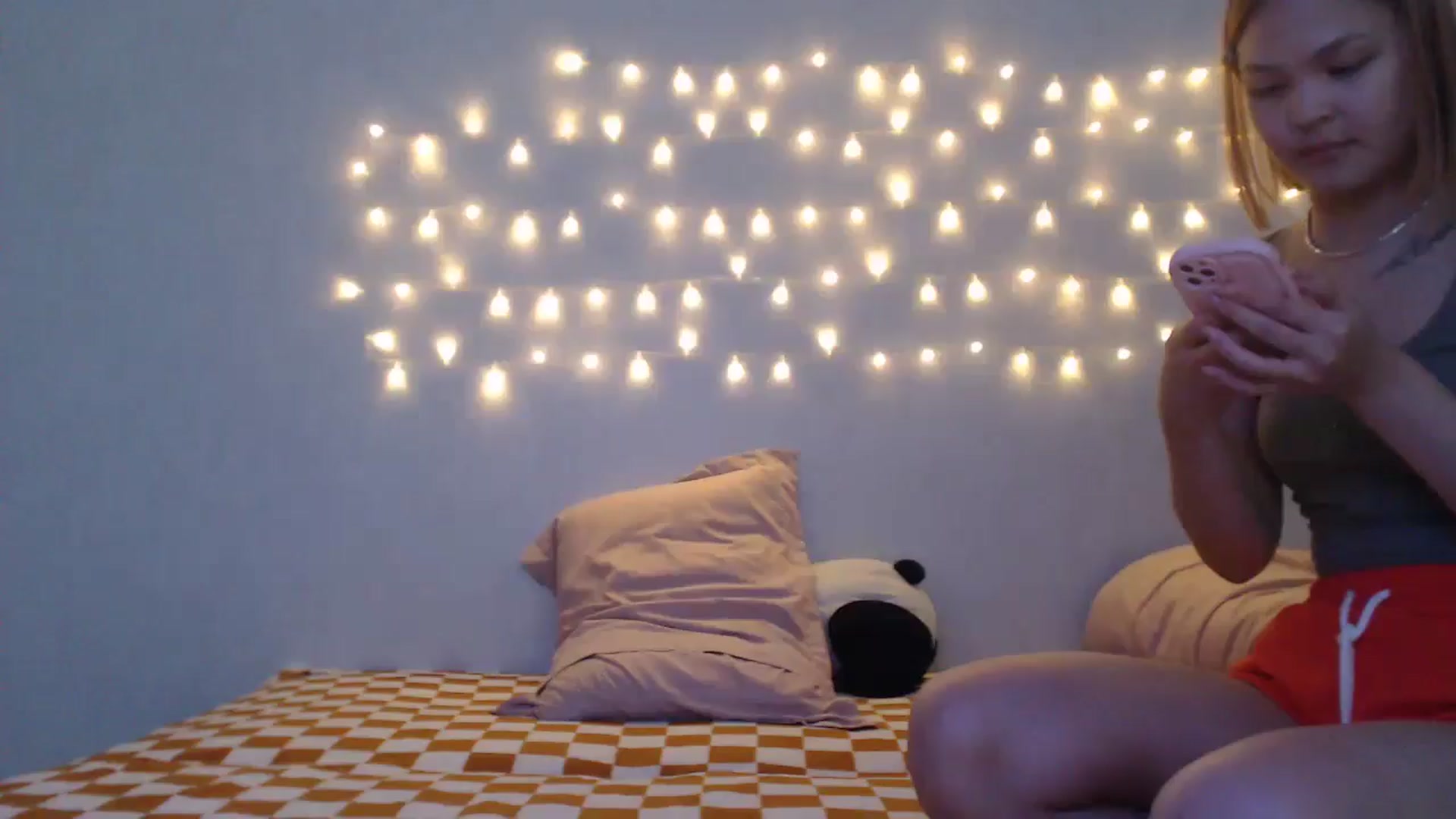 Gallery image thumbnail from Kylie_X's myfreecams stream on, 07/01/2024, 16:27 image 14 of 20