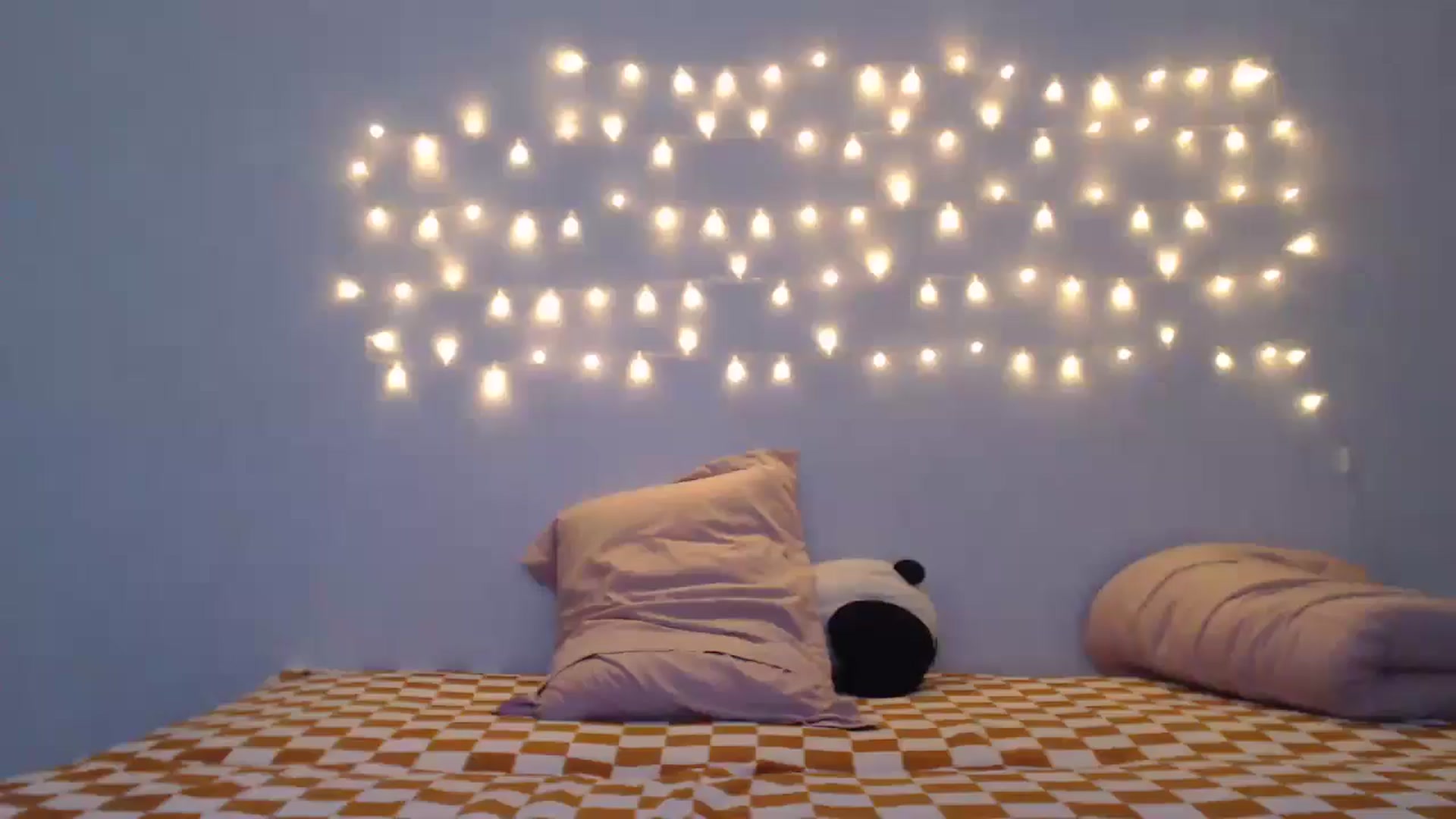 Gallery image thumbnail from Kylie_X's myfreecams stream on, 07/01/2024, 16:27 image 13 of 20