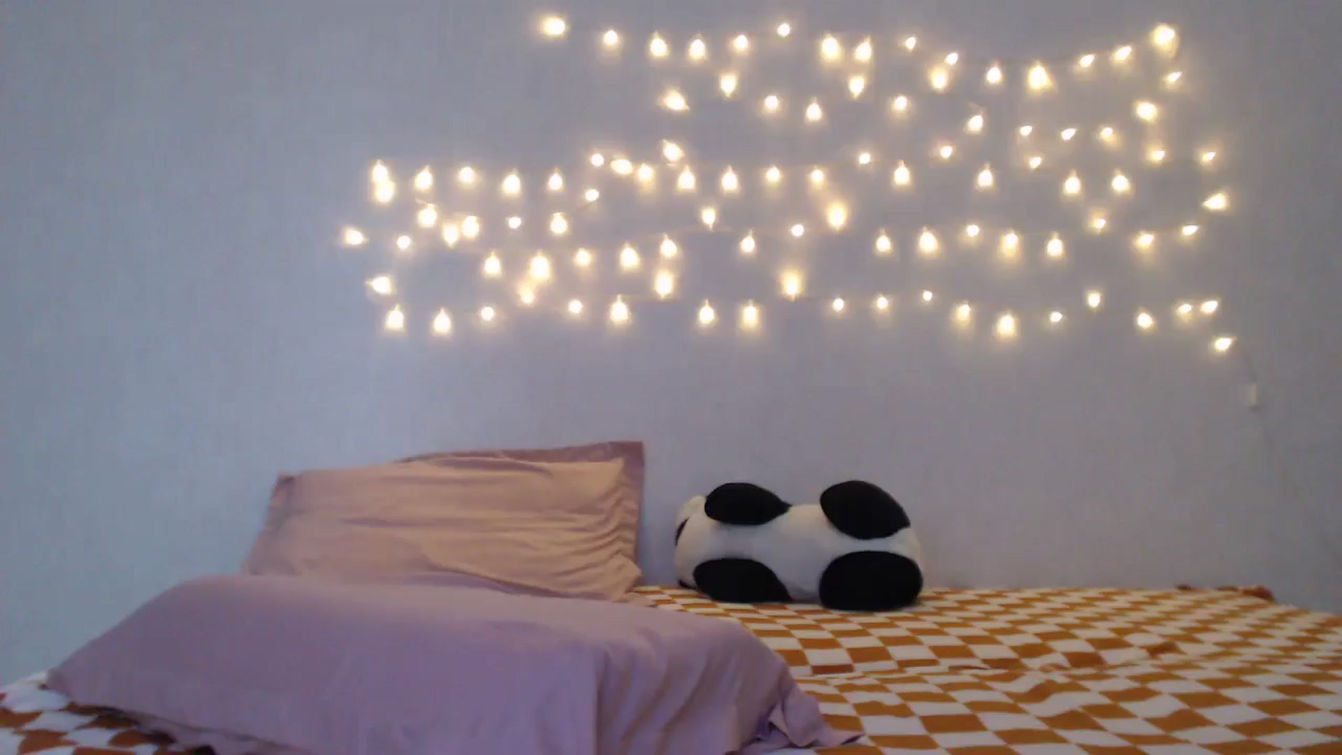 Gallery image thumbnail from Kylie_X's myfreecams stream on, 08/30/2024, 12:11 image 7 of 20
