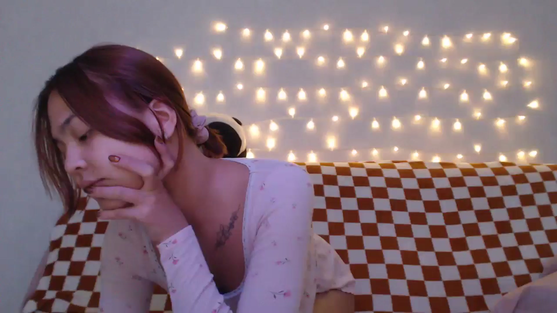Gallery image thumbnail from Kylie_X's myfreecams stream on, 09/10/2024, 14:31 image 1 of 20