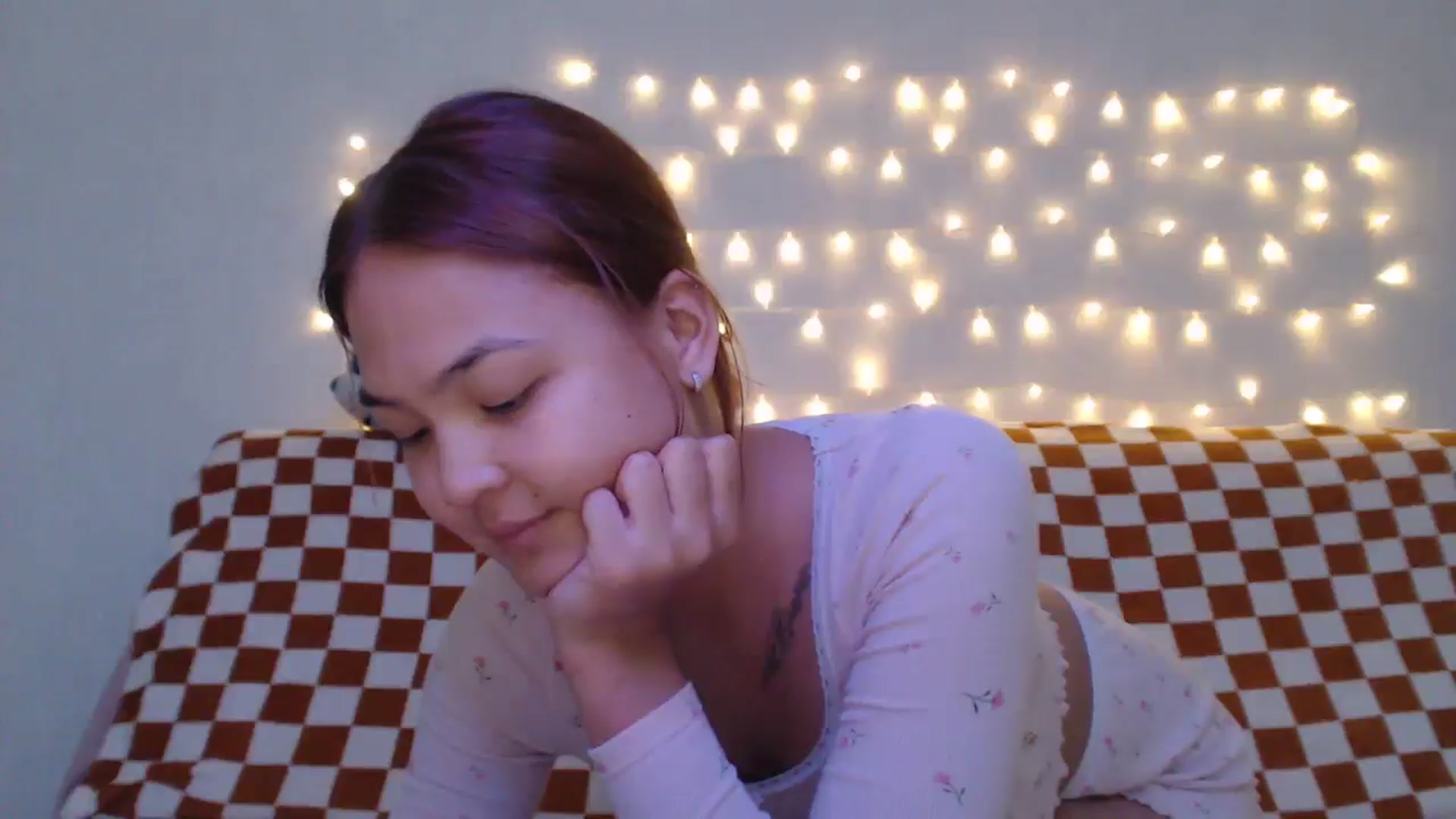 Gallery image thumbnail from Kylie_X's myfreecams stream on, 09/10/2024, 14:53 image 2 of 20