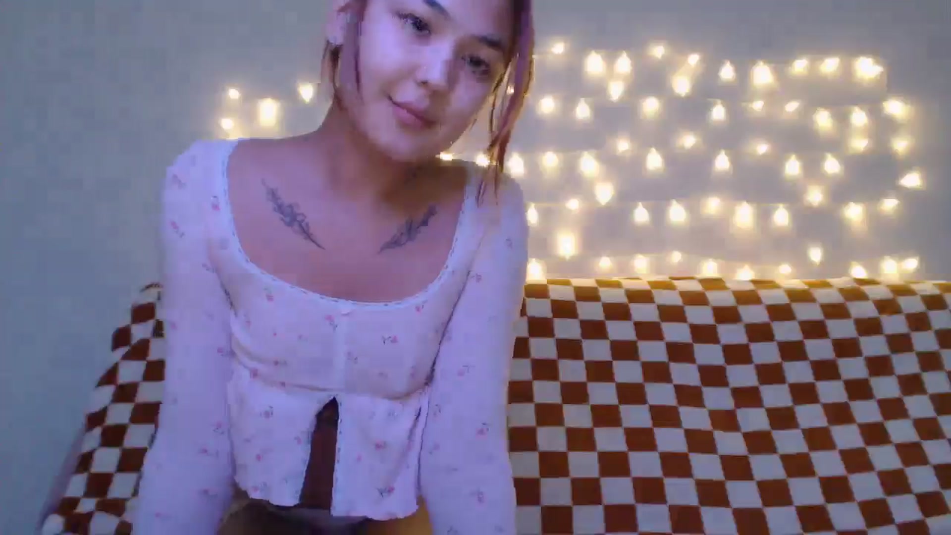 Gallery image thumbnail from Kylie_X's myfreecams stream on, 09/10/2024, 14:53 image 18 of 20