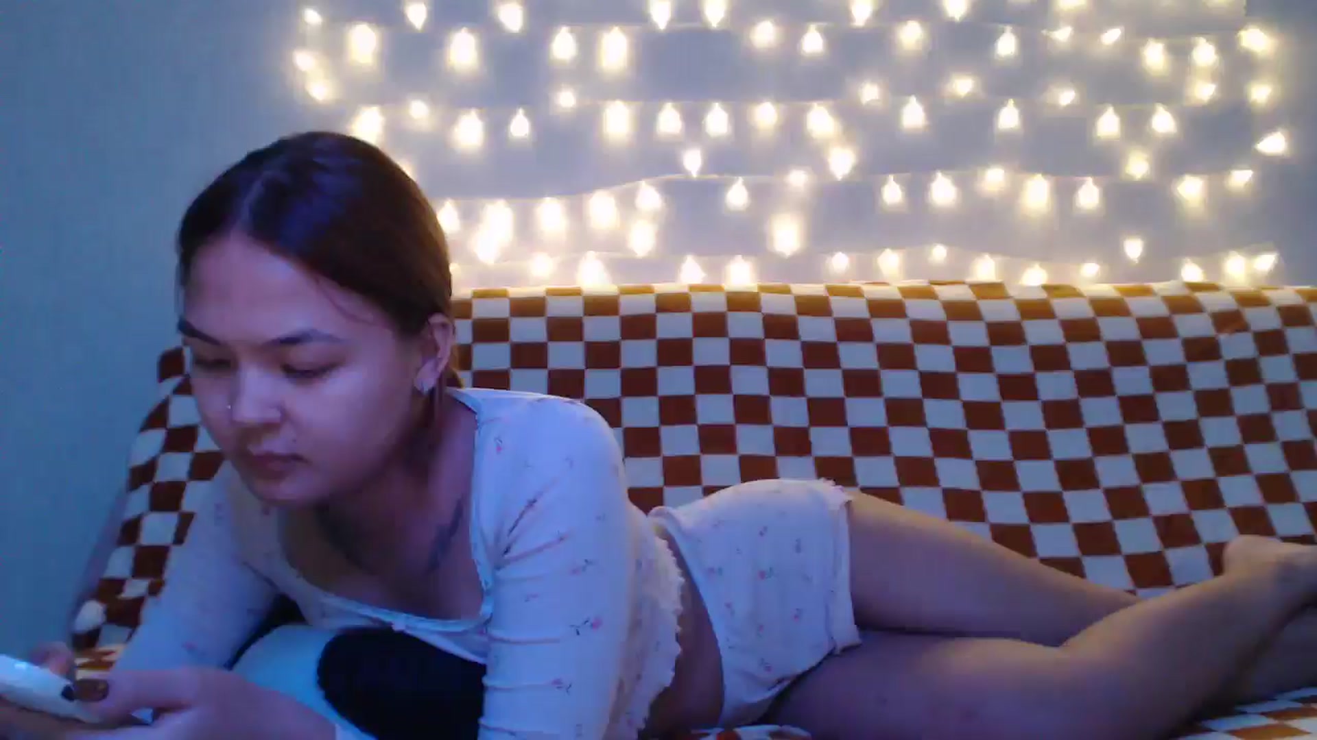 Gallery image thumbnail from Kylie_X's myfreecams stream on, 09/10/2024, 15:15 image 14 of 20