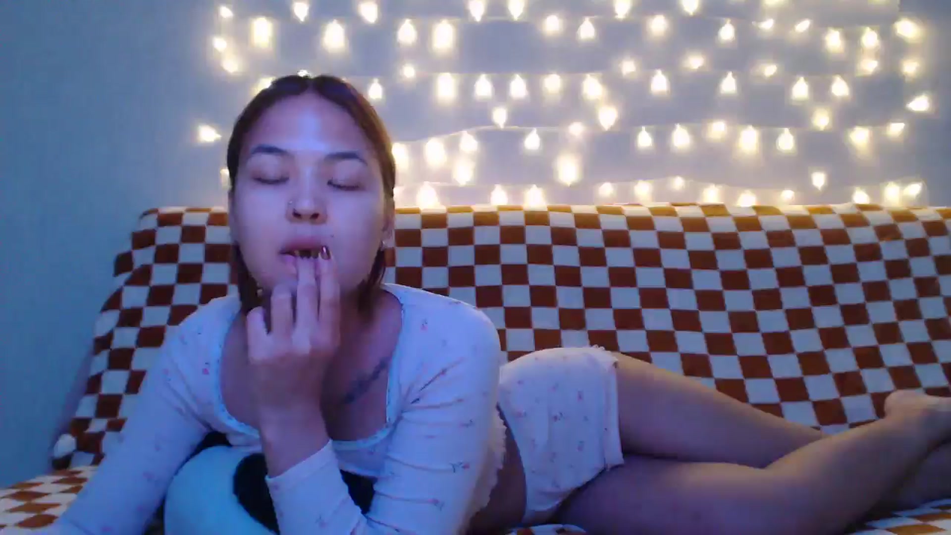 Gallery image thumbnail from Kylie_X's myfreecams stream on, 09/10/2024, 15:15 image 13 of 20