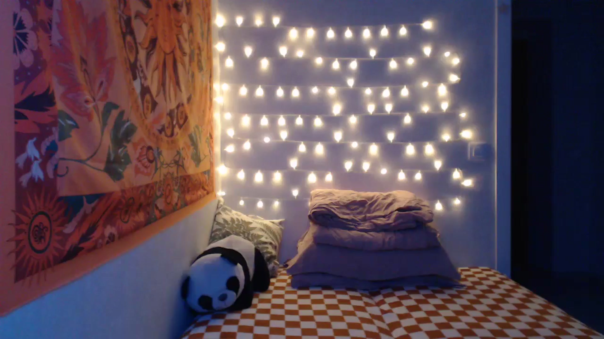 Gallery image thumbnail from Kylie_X's myfreecams stream on, 12/16/2024, 13:21 image 12 of 20
