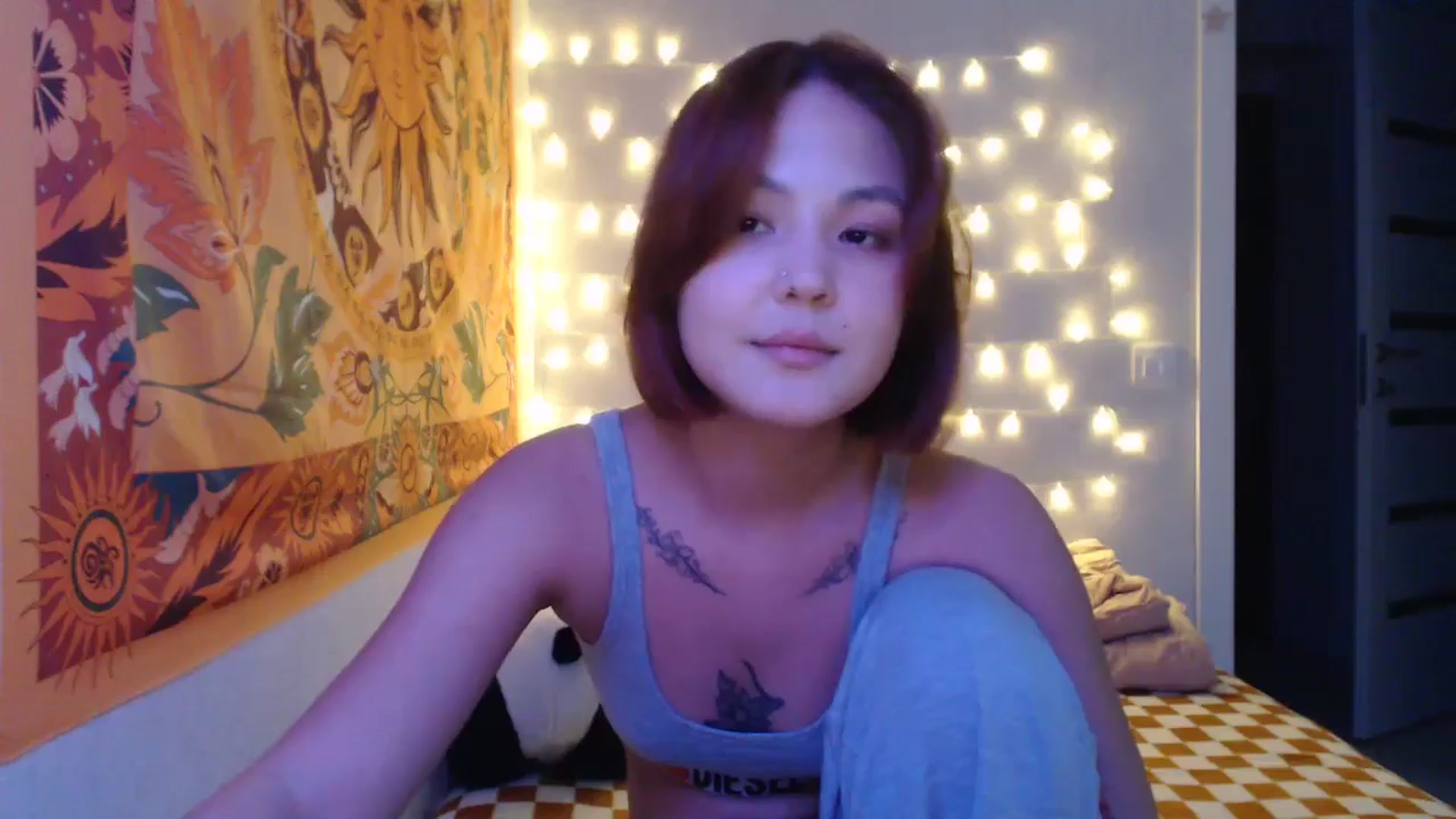 Gallery image thumbnail from Kylie_X's myfreecams stream on, 12/17/2024, 11:15 image 7 of 20