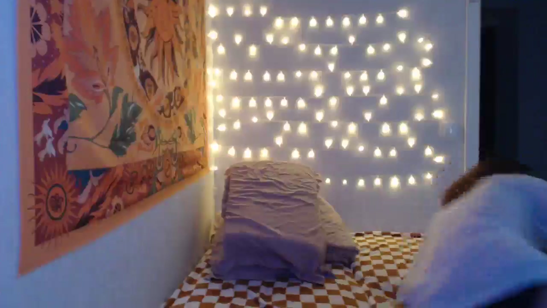 Gallery image thumbnail from Kylie_X's myfreecams stream on, 12/19/2024, 11:49 image 18 of 20