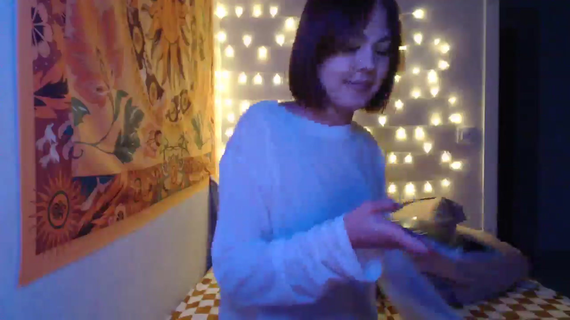 Gallery image thumbnail from Kylie_X's myfreecams stream on, 12/19/2024, 16:01 image 13 of 20