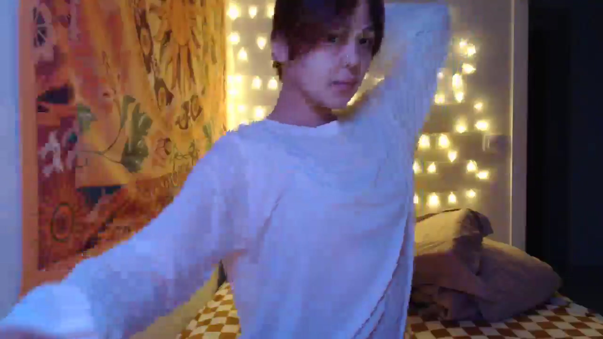 Gallery image thumbnail from Kylie_X's myfreecams stream on, 12/19/2024, 16:01 image 11 of 20