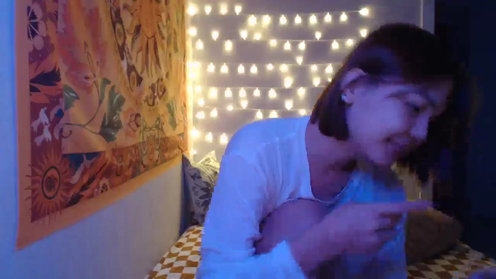 Gallery image thumbnail from Kylie_X's myfreecams stream on, 12/19/2024, 16:01 image 2 of 20