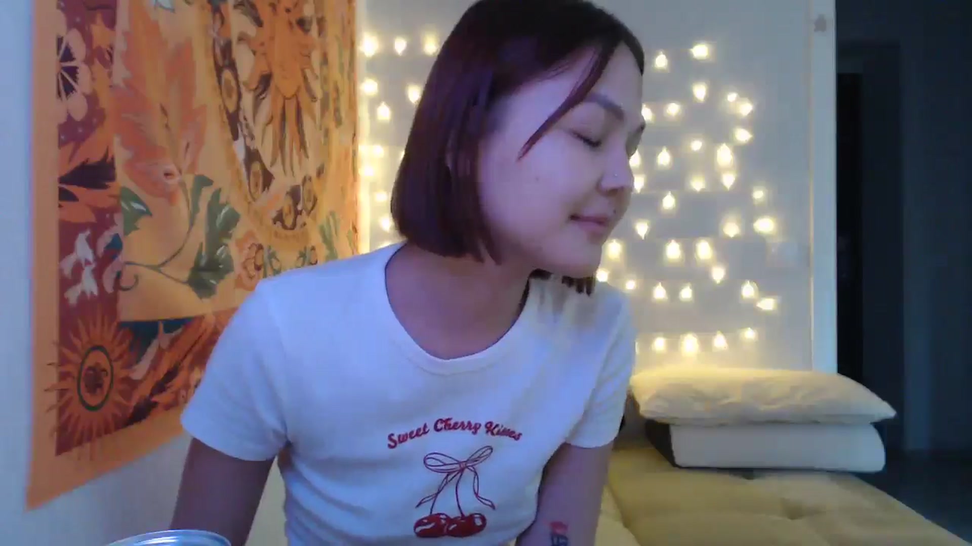 Gallery image thumbnail from Kylie_X's myfreecams stream on, 12/20/2024, 10:06 image 13 of 20