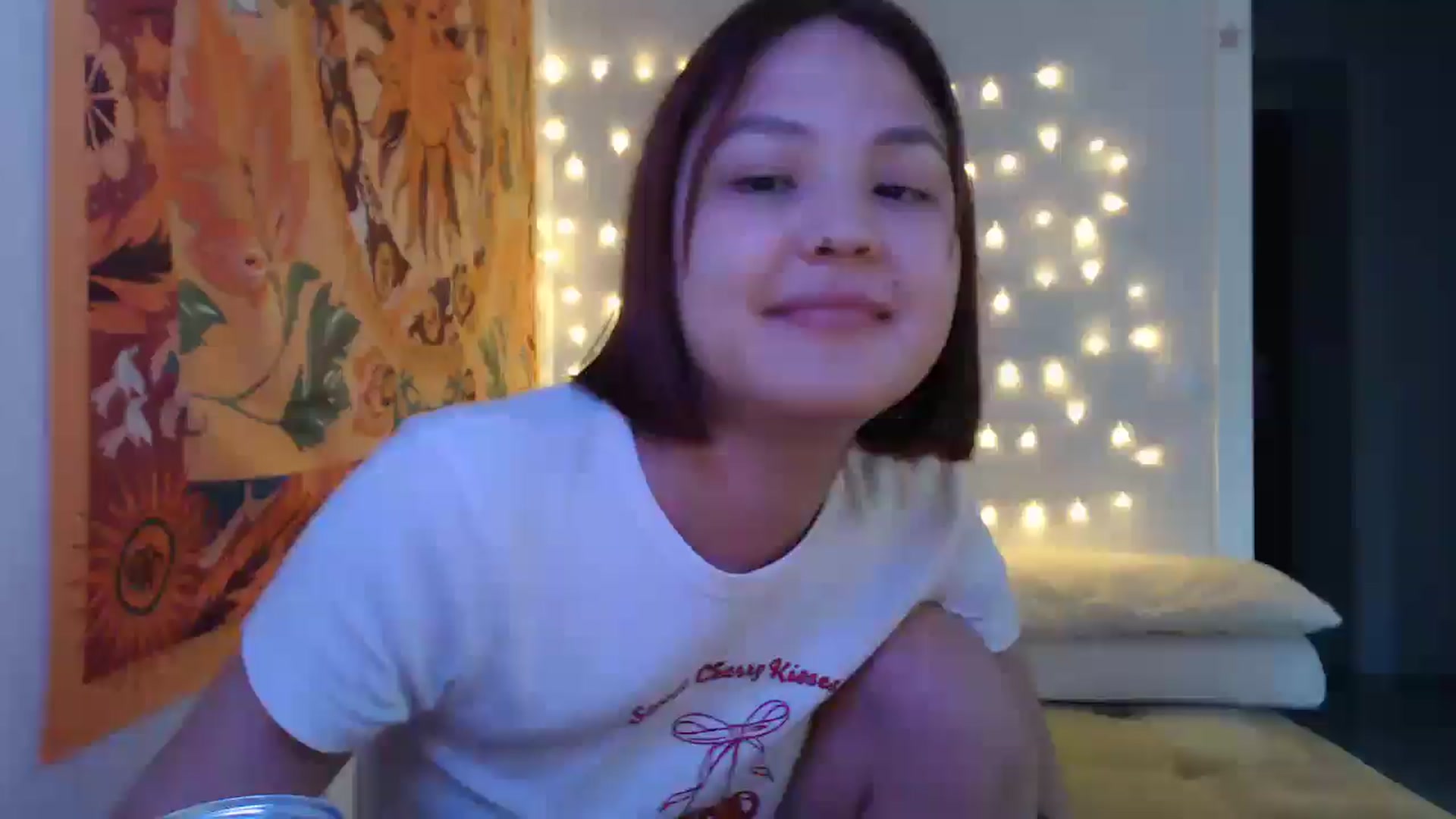 Gallery image thumbnail from Kylie_X's myfreecams stream on, 12/20/2024, 10:06 image 14 of 20