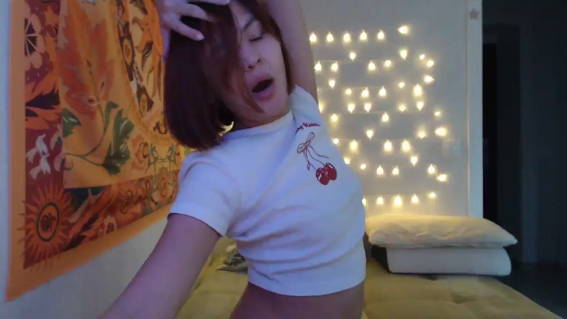 Gallery image thumbnail from Kylie_X's myfreecams stream on, 12/20/2024, 10:19 image 3 of 20