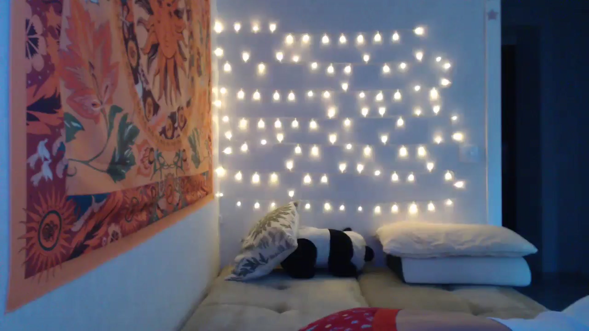 Gallery image thumbnail from Kylie_X's myfreecams stream on, 12/20/2024, 10:19 image 10 of 20