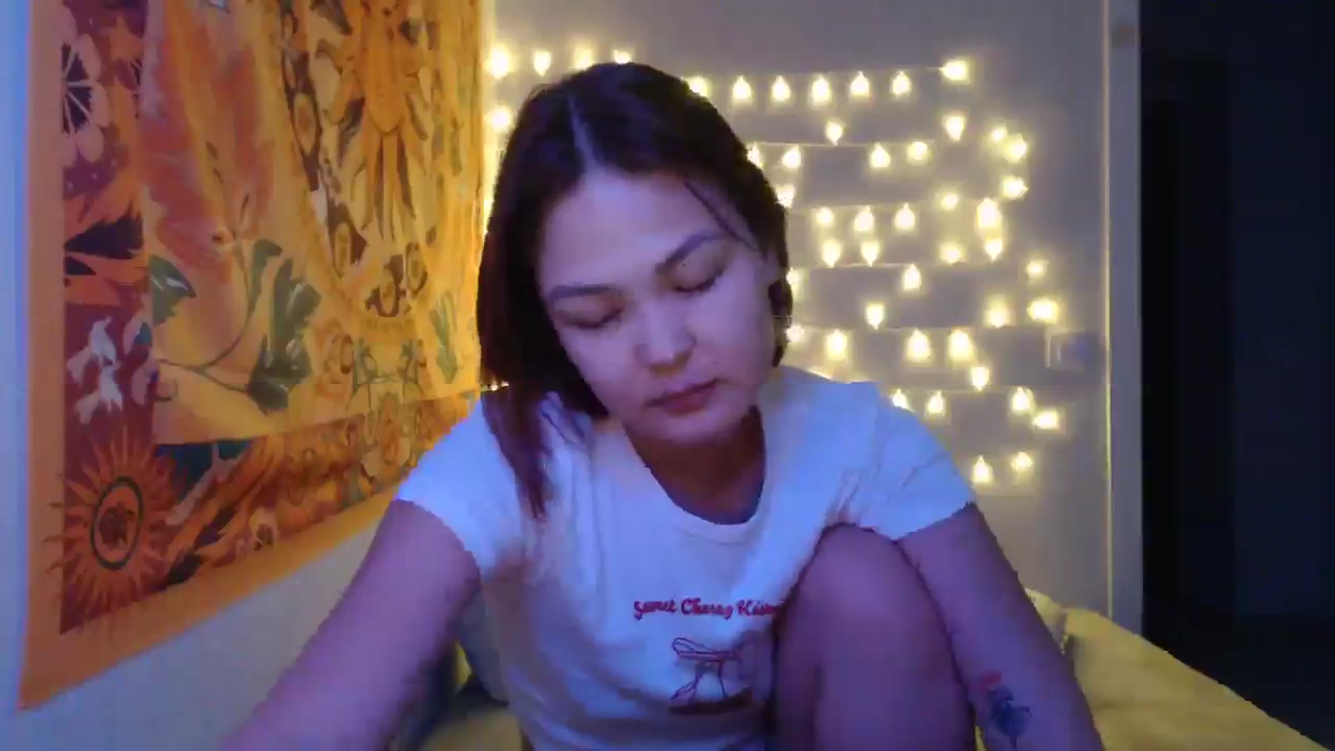 Gallery image thumbnail from Kylie_X's myfreecams stream on, 12/20/2024, 13:31 image 14 of 20