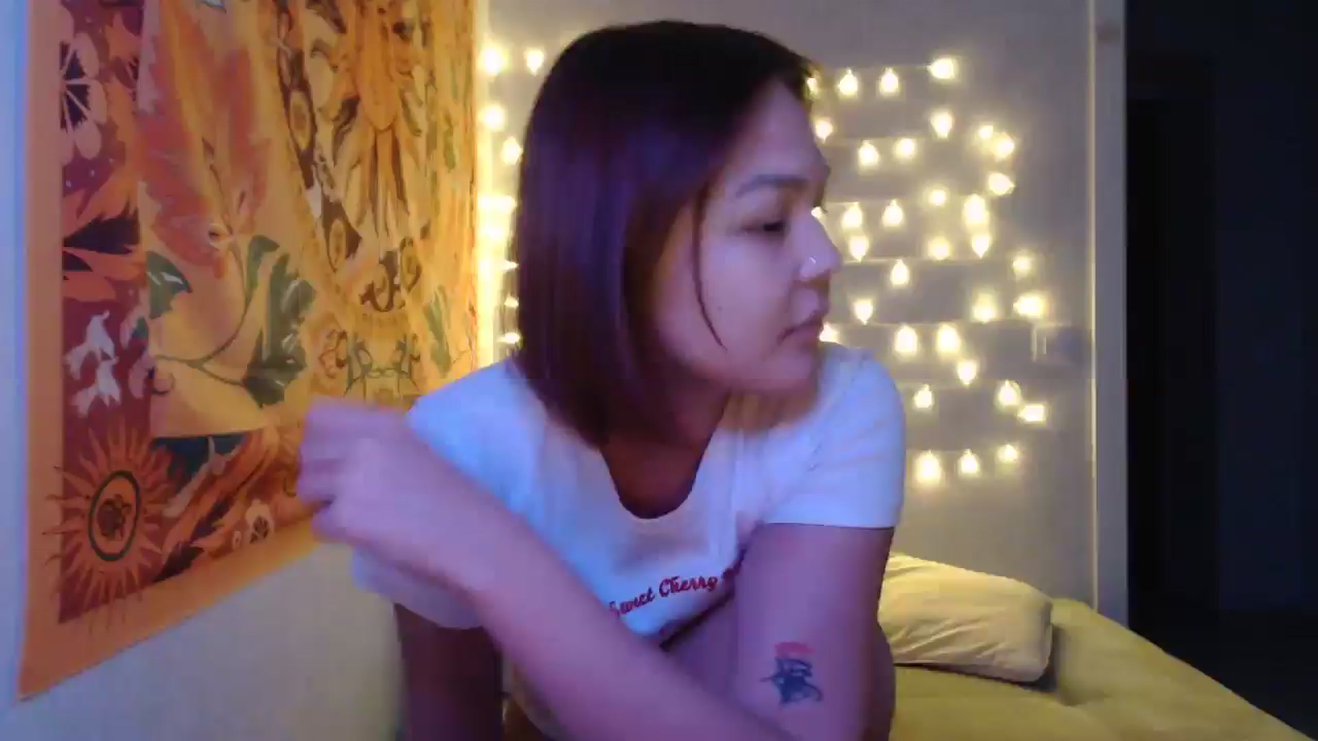 Gallery image thumbnail from Kylie_X's myfreecams stream on, 12/20/2024, 13:31 image 20 of 20