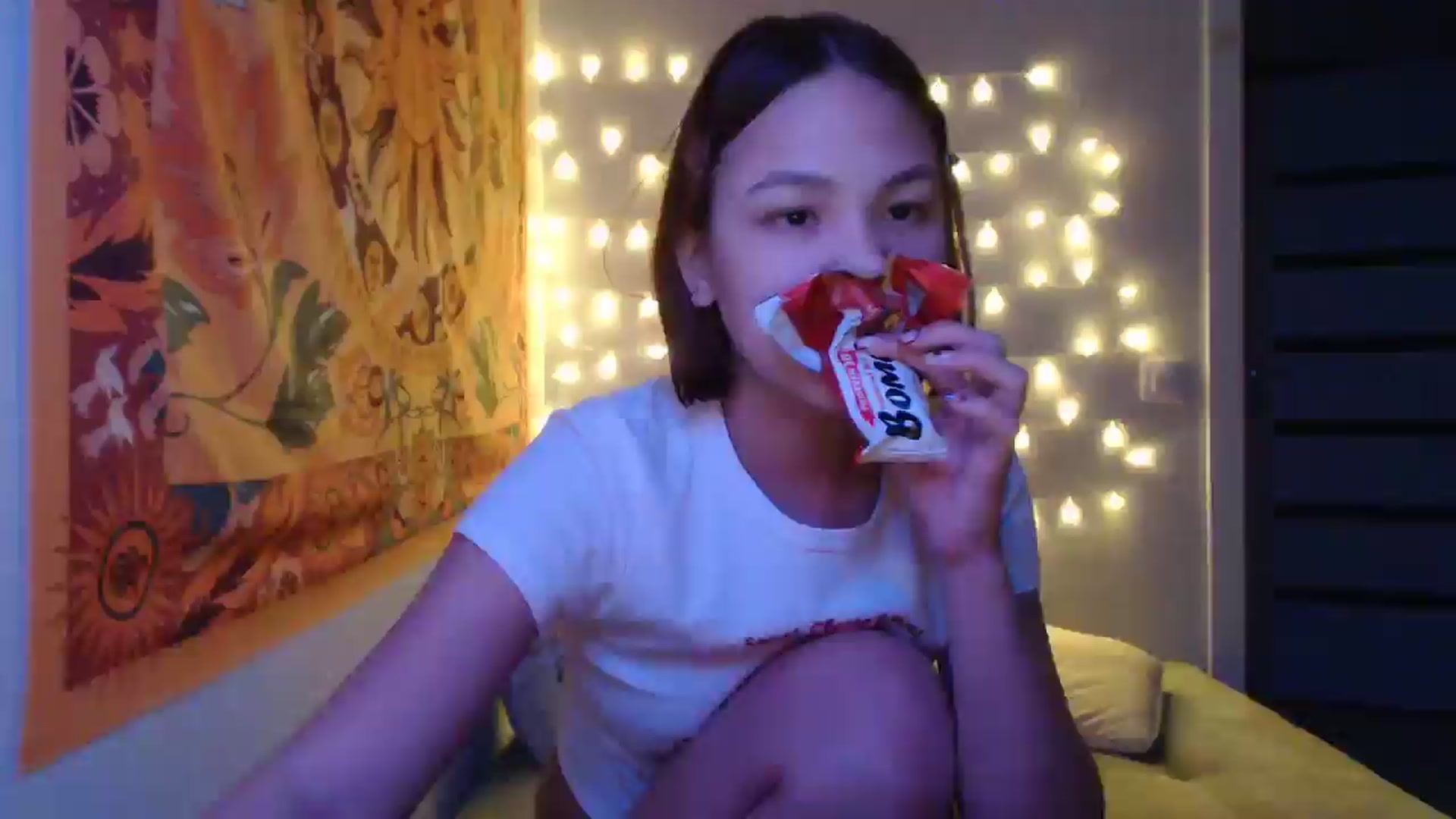 Gallery image thumbnail from Kylie_X's myfreecams stream on, 12/20/2024, 15:51 image 9 of 20