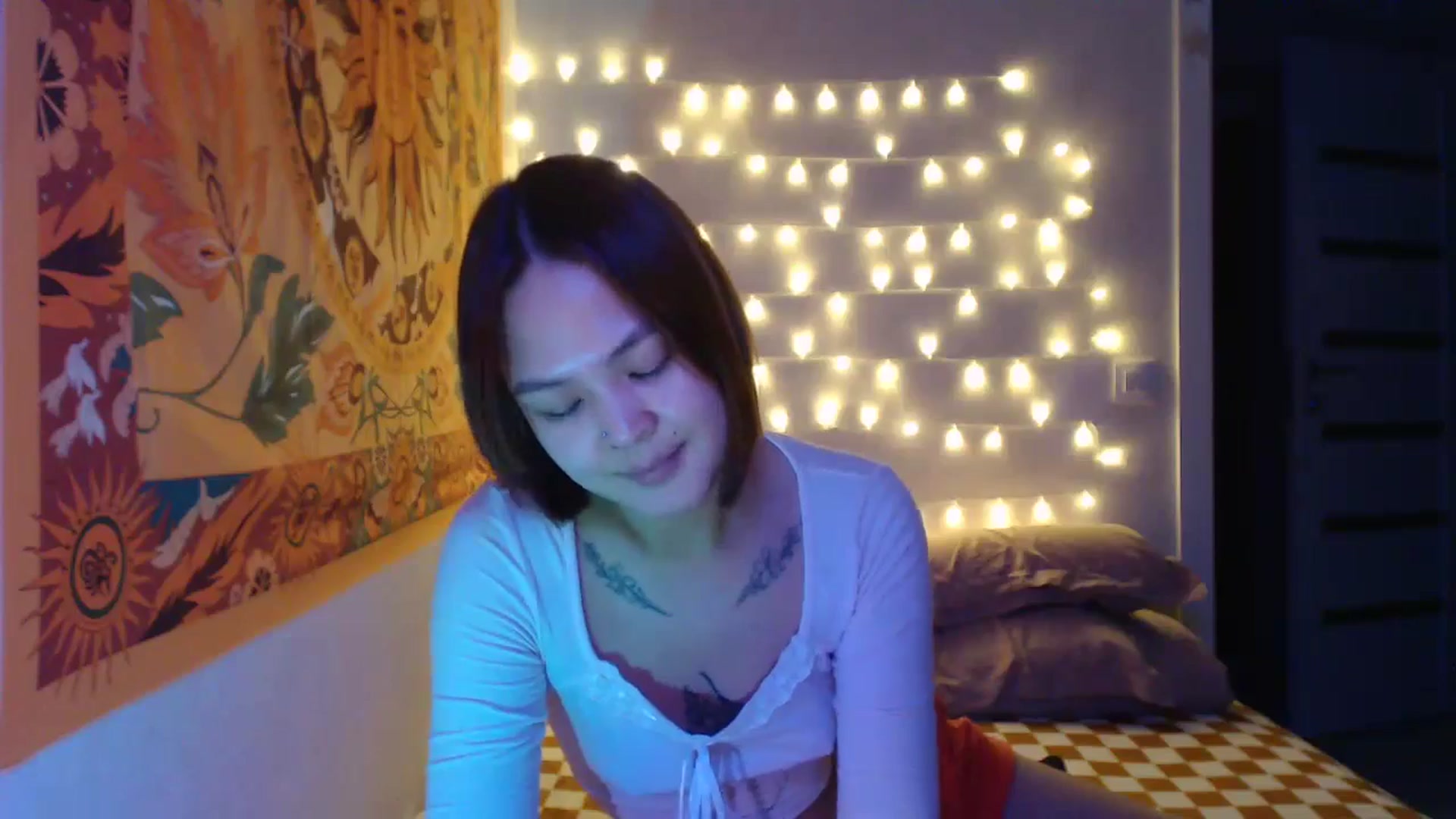 Gallery image thumbnail from Kylie_X's myfreecams stream on, 12/24/2024, 18:58 image 18 of 20