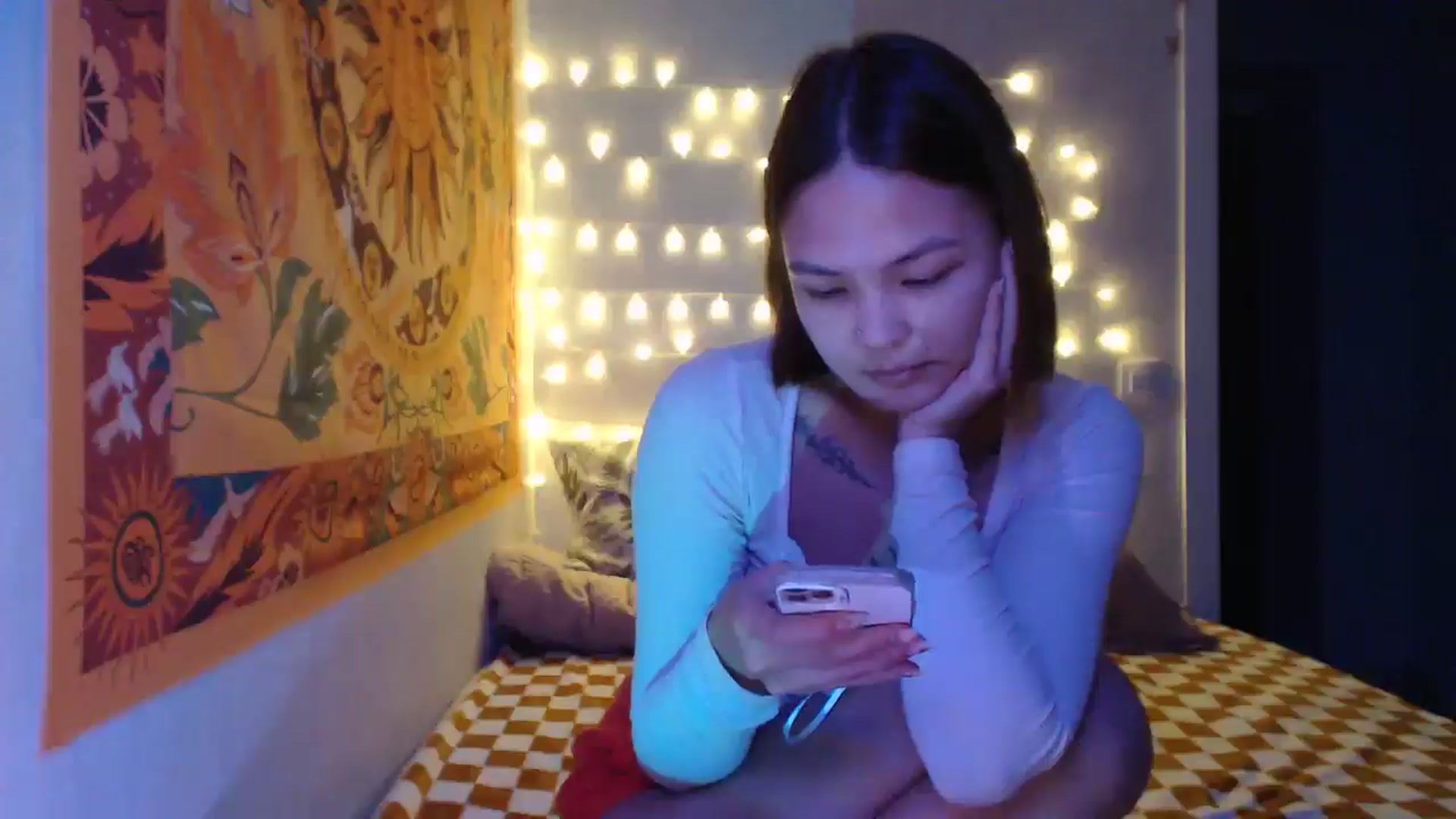 Gallery image thumbnail from Kylie_X's myfreecams stream on, 12/25/2024, 15:51 image 2 of 20