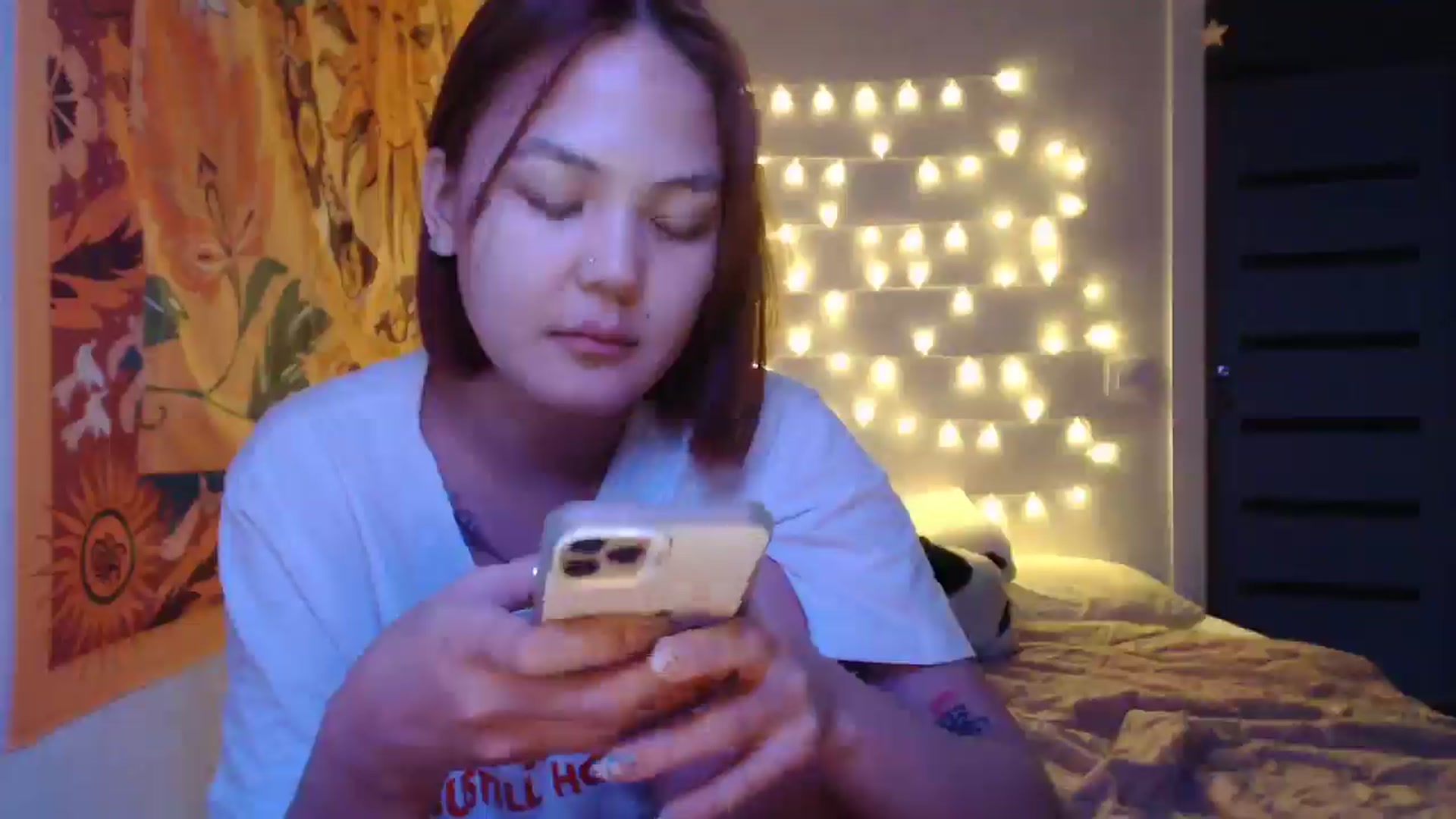 Gallery image thumbnail from Kylie_X's myfreecams stream on, 01/01/2025, 16:16 image 18 of 20