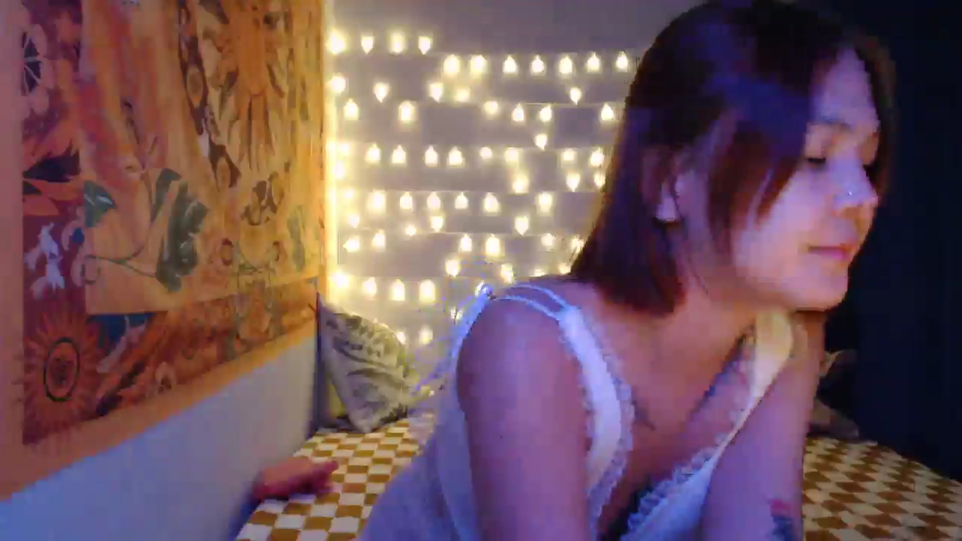 Gallery image thumbnail from Kylie_X's myfreecams stream on, 01/03/2025, 15:20 image 16 of 20