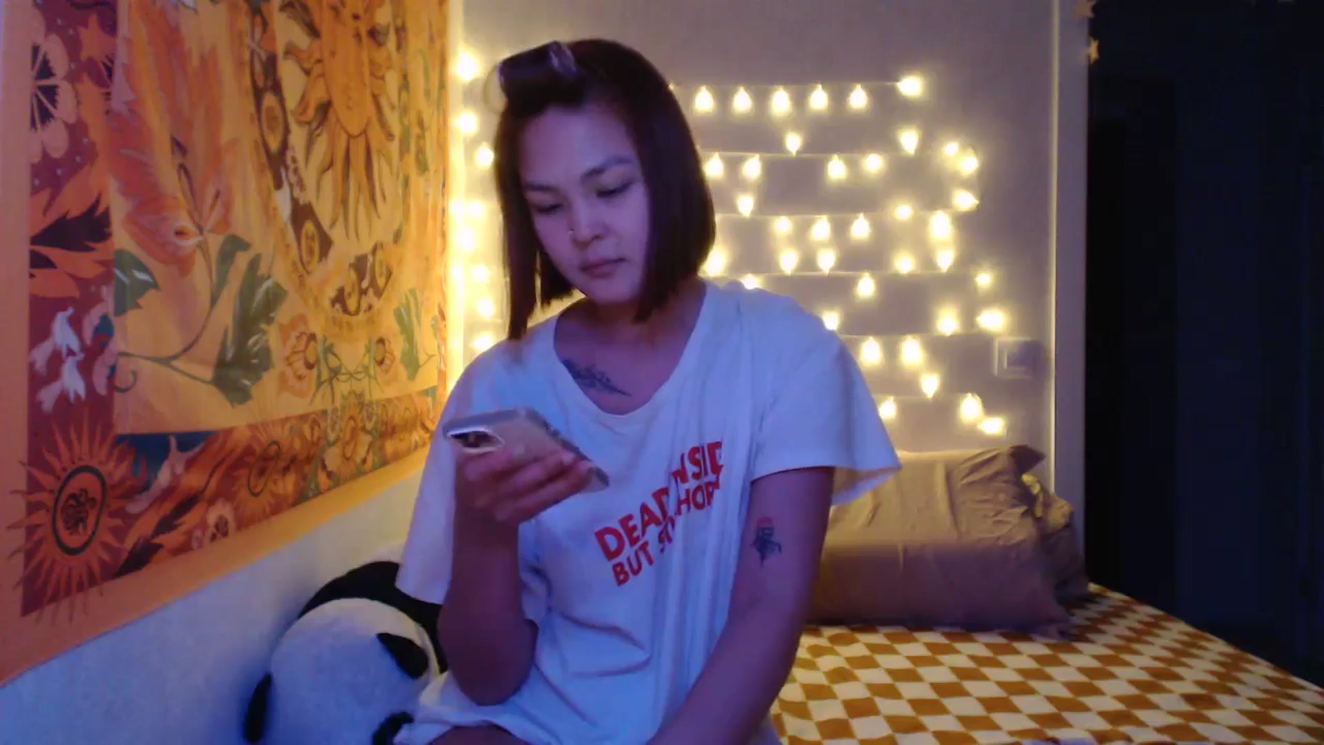 Gallery image thumbnail from Kylie_X's myfreecams stream on, 01/04/2025, 16:50 image 12 of 20